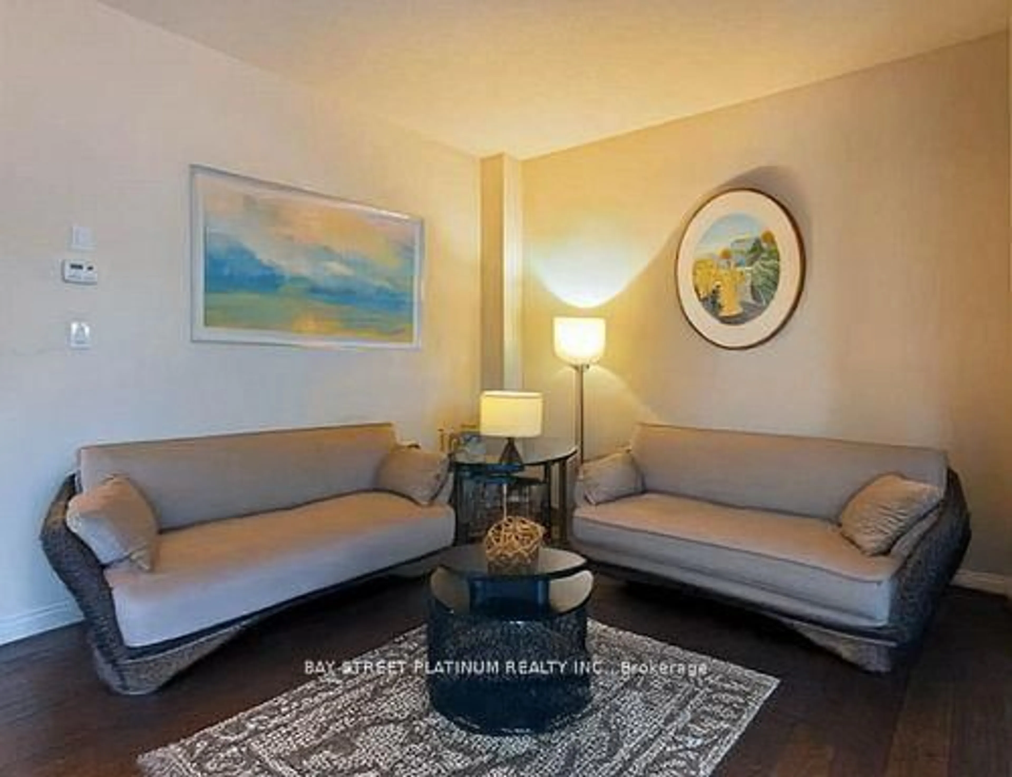 Living room with furniture, unknown for 222 Lormont Blvd, Hamilton Ontario L8J 0K2