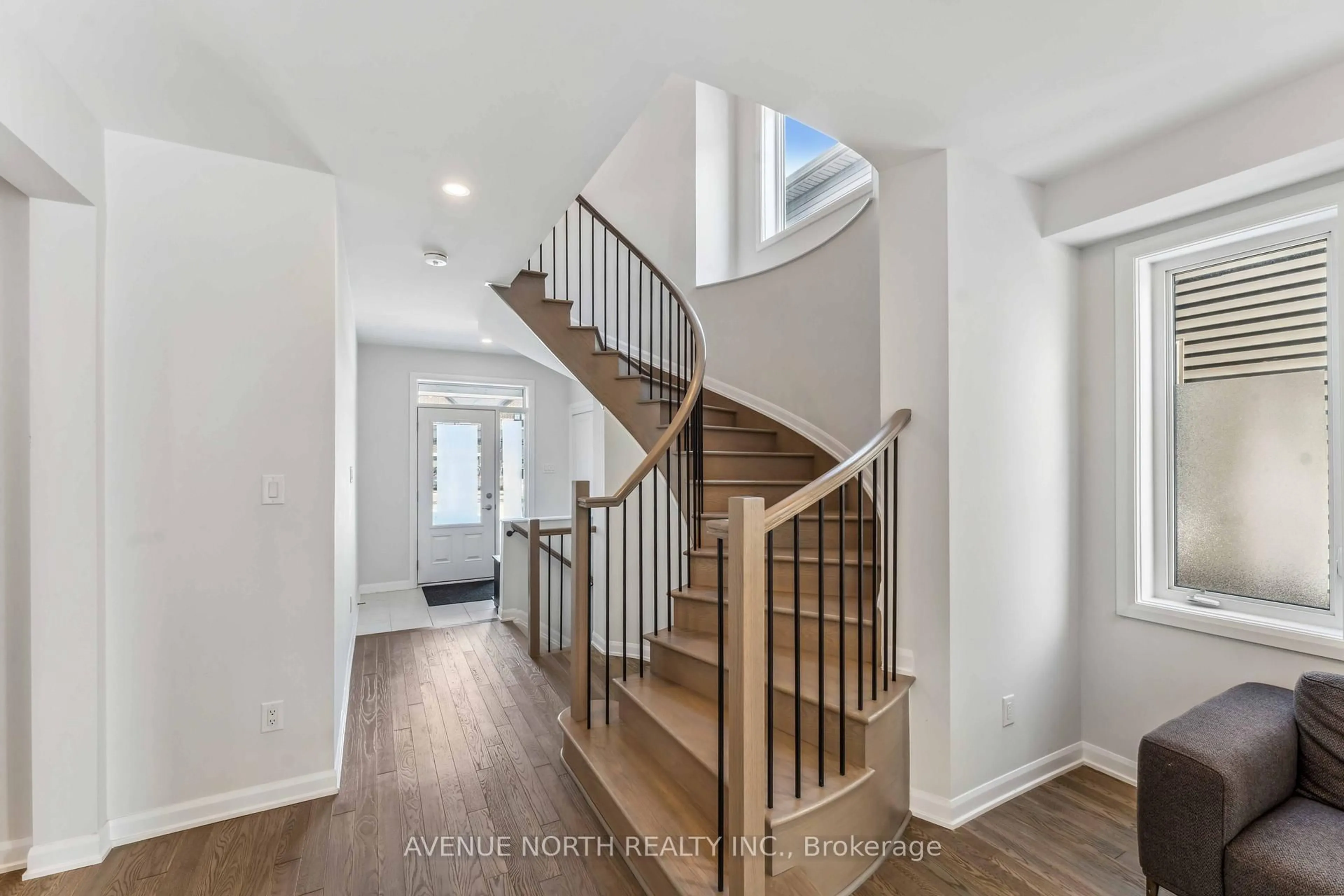 Unknown for 841 Cappamore Dr, Ottawa Ontario K2J 7C3