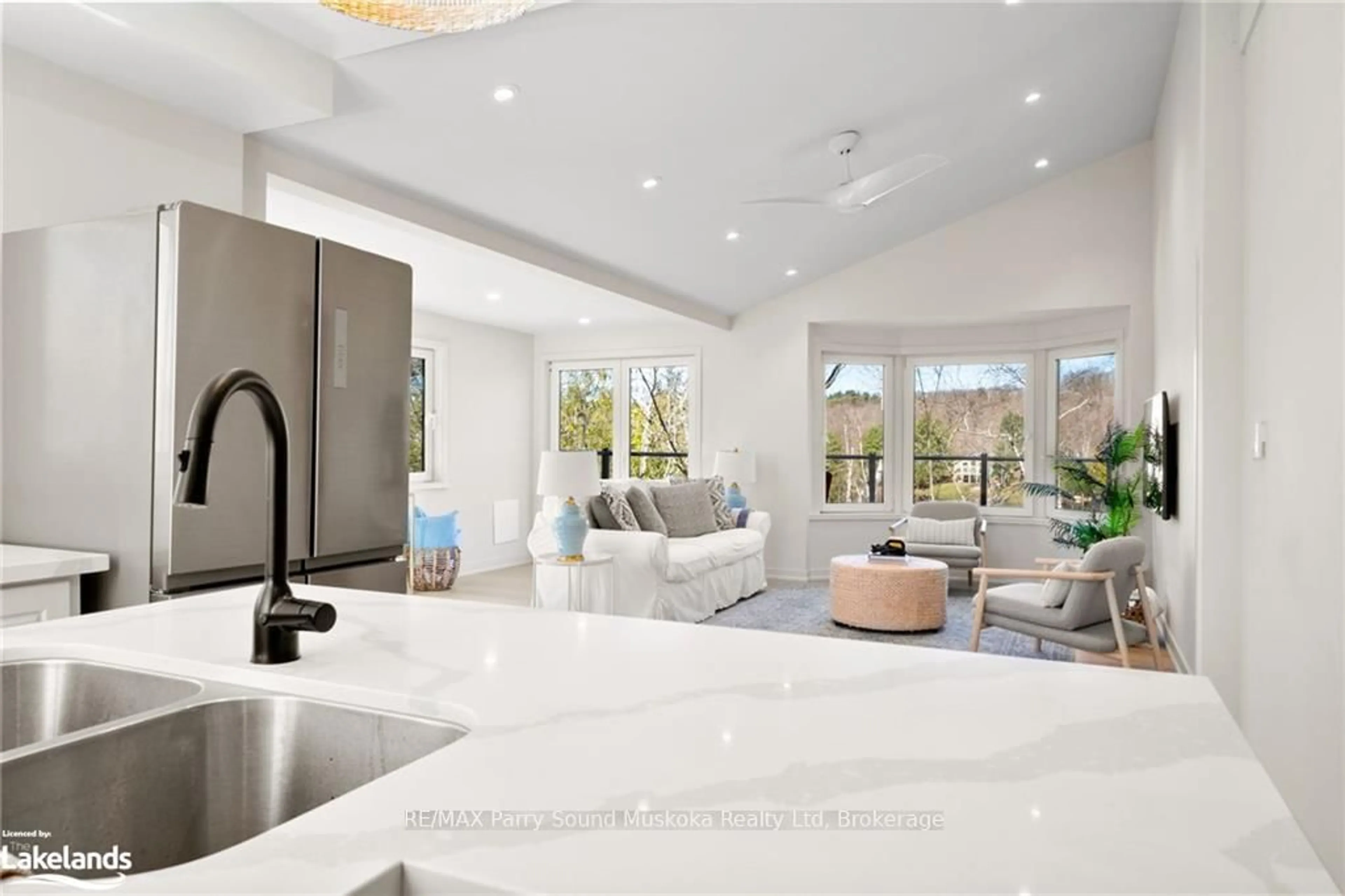 Open concept kitchen, ceramic/tile floor for 68 Pinewood Rd, McDougall Ontario P2A 2W7