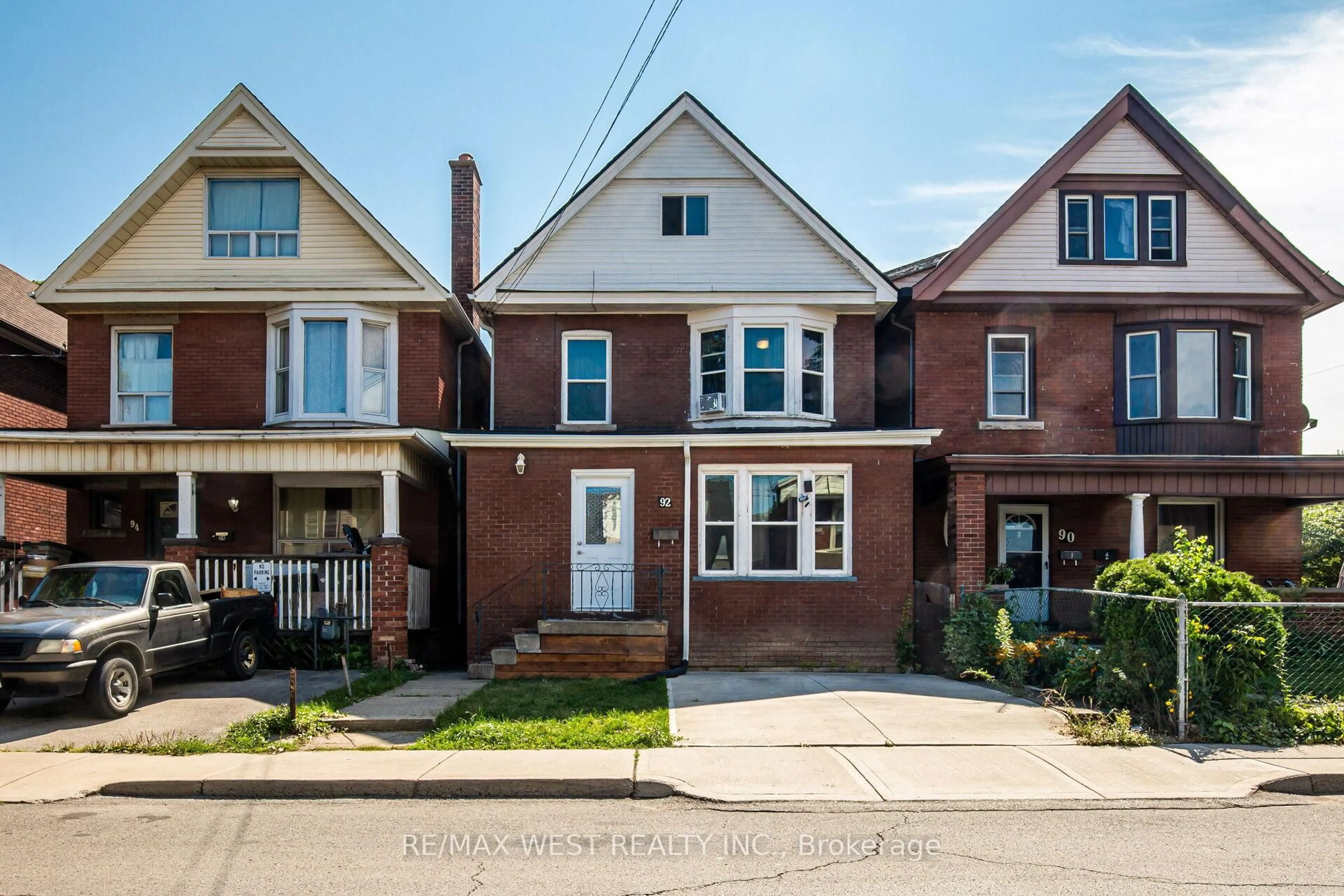 Home with brick exterior material, street for 92 BARNSDALE Ave, Hamilton Ontario L8L 6S5
