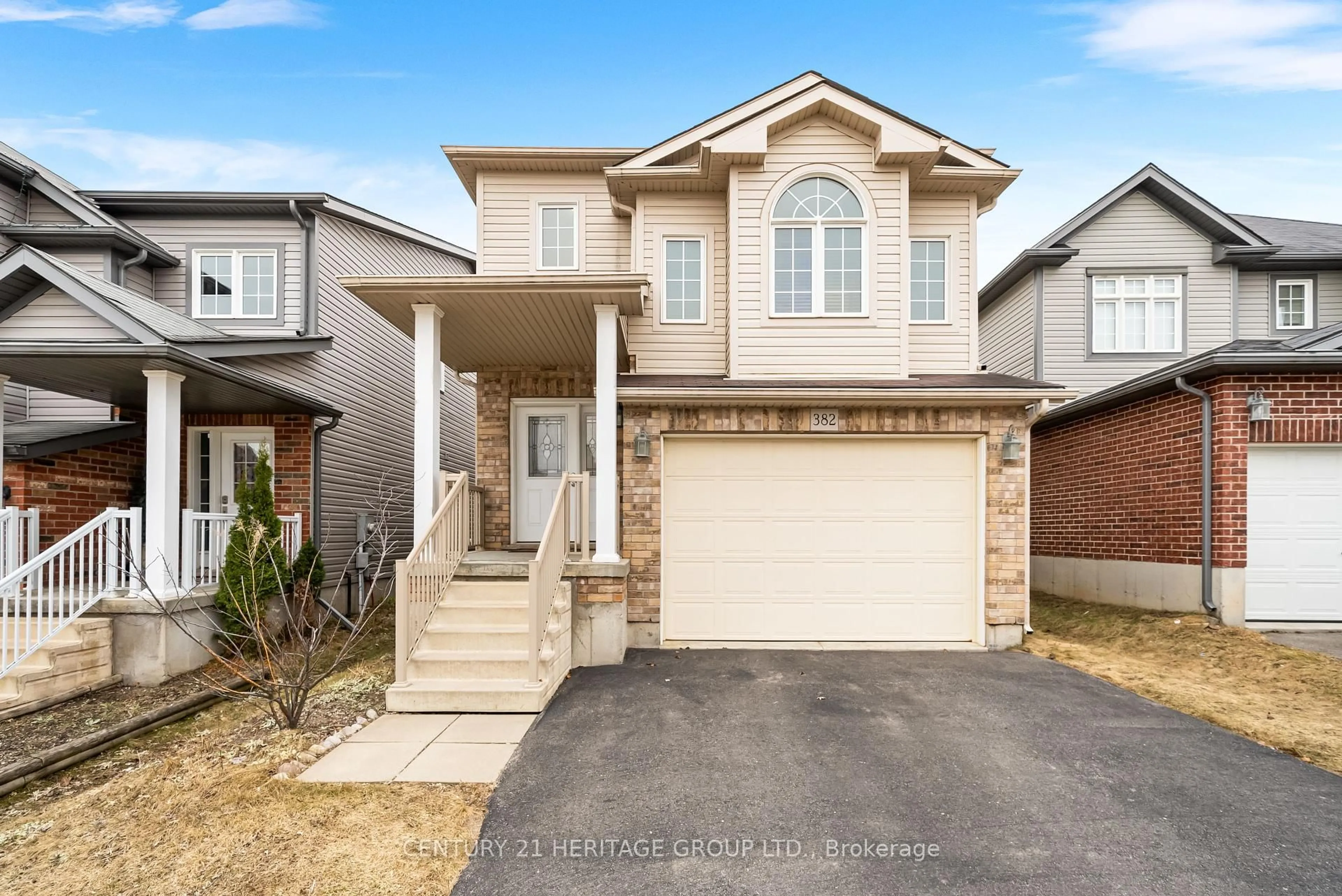Home with brick exterior material, street for 382 Woodbine Ave, Kitchener Ontario N2R 0A9