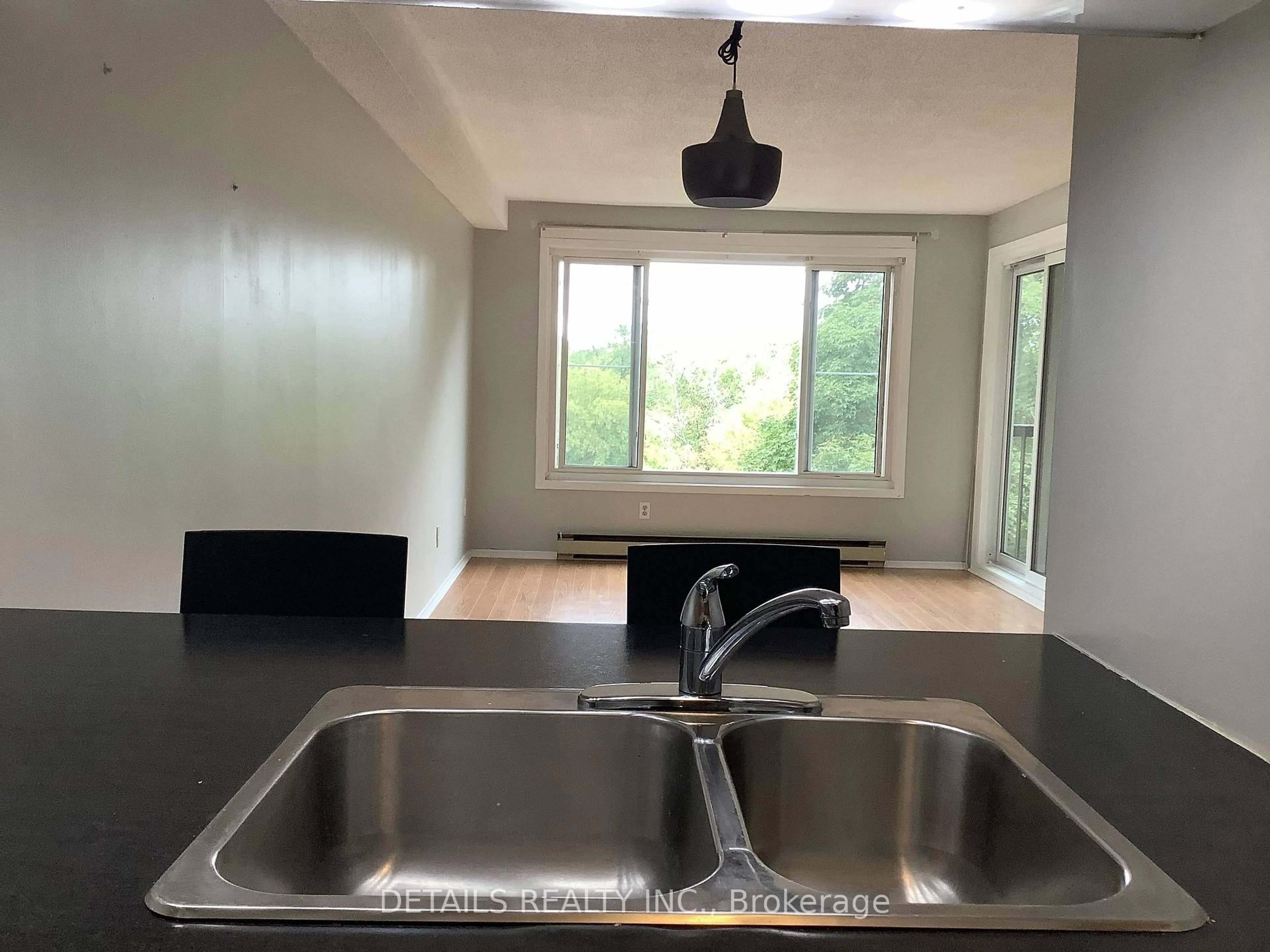 Unknown for 6376 Bilberry Dr, Ottawa Ontario K1C 4P2