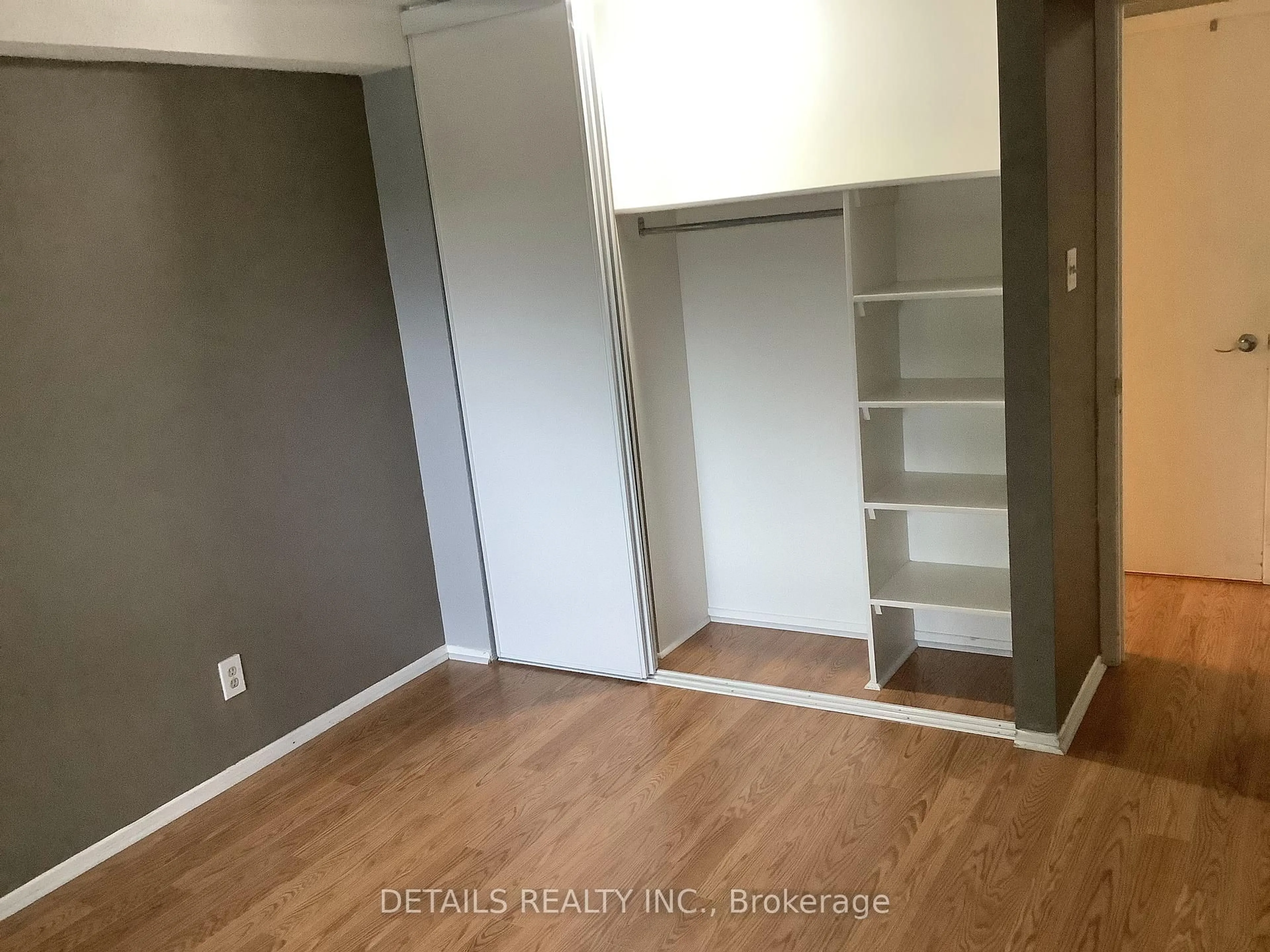A pic of a room for 6376 Bilberry Dr, Ottawa Ontario K1C 4P2