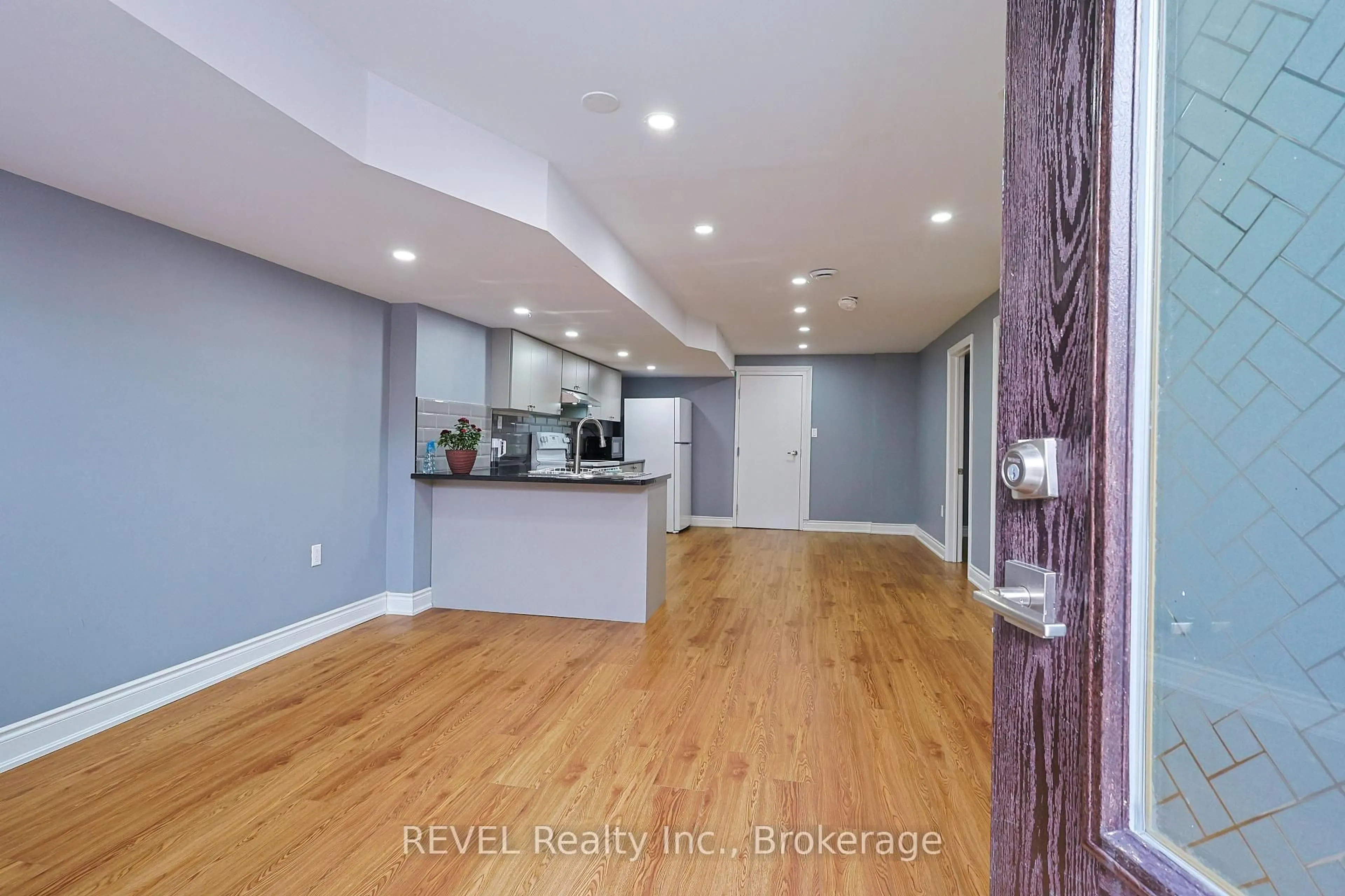 Unknown for 7538 Splendour Dr, Niagara Falls Ontario L2H 3V9