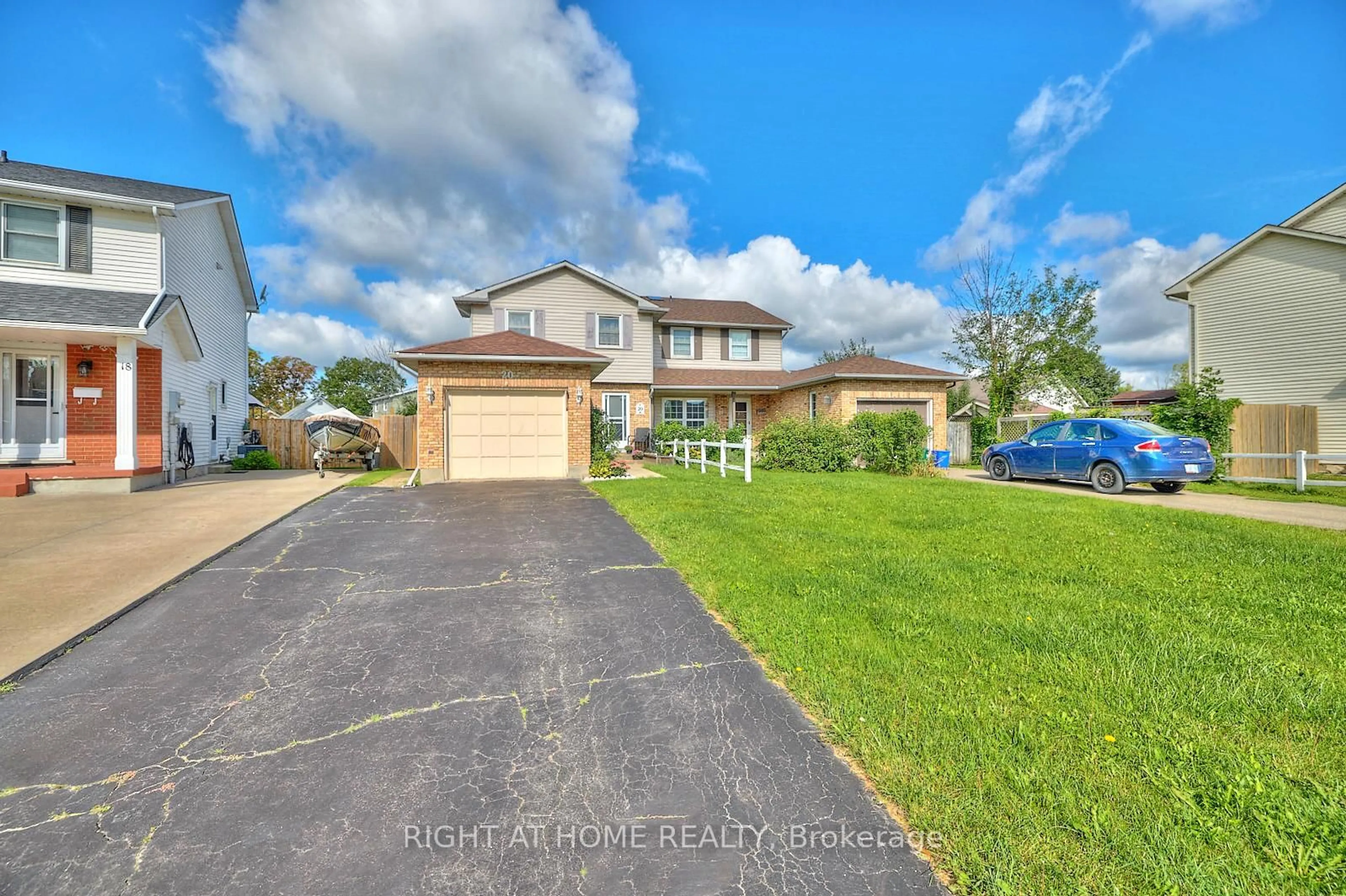 Unknown for 20 Station St, Welland Ontario L3C 5K7