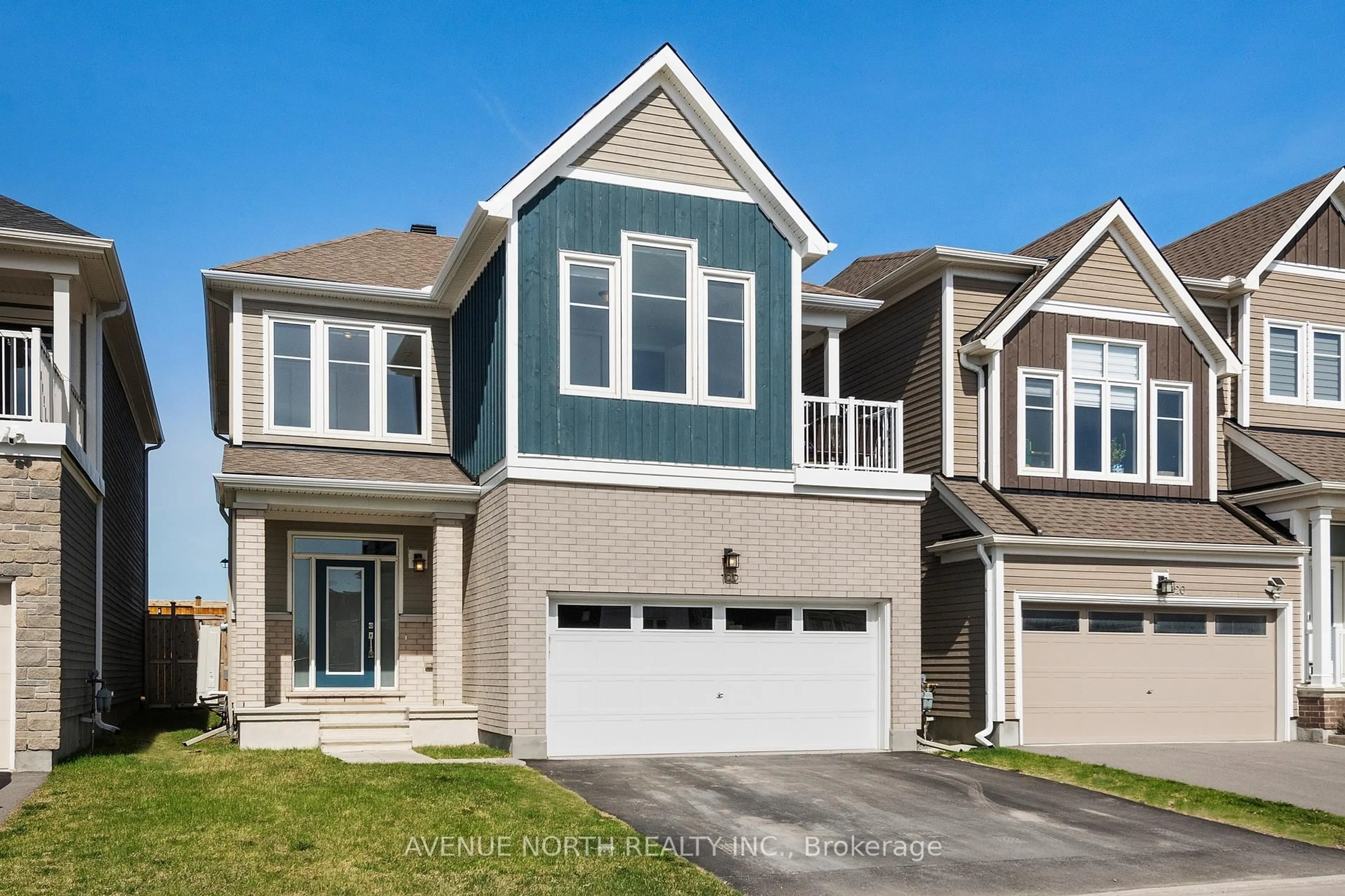 Home with vinyl exterior material, street for 122 Equitation Circ, Richmond Ontario K0A 2Z0