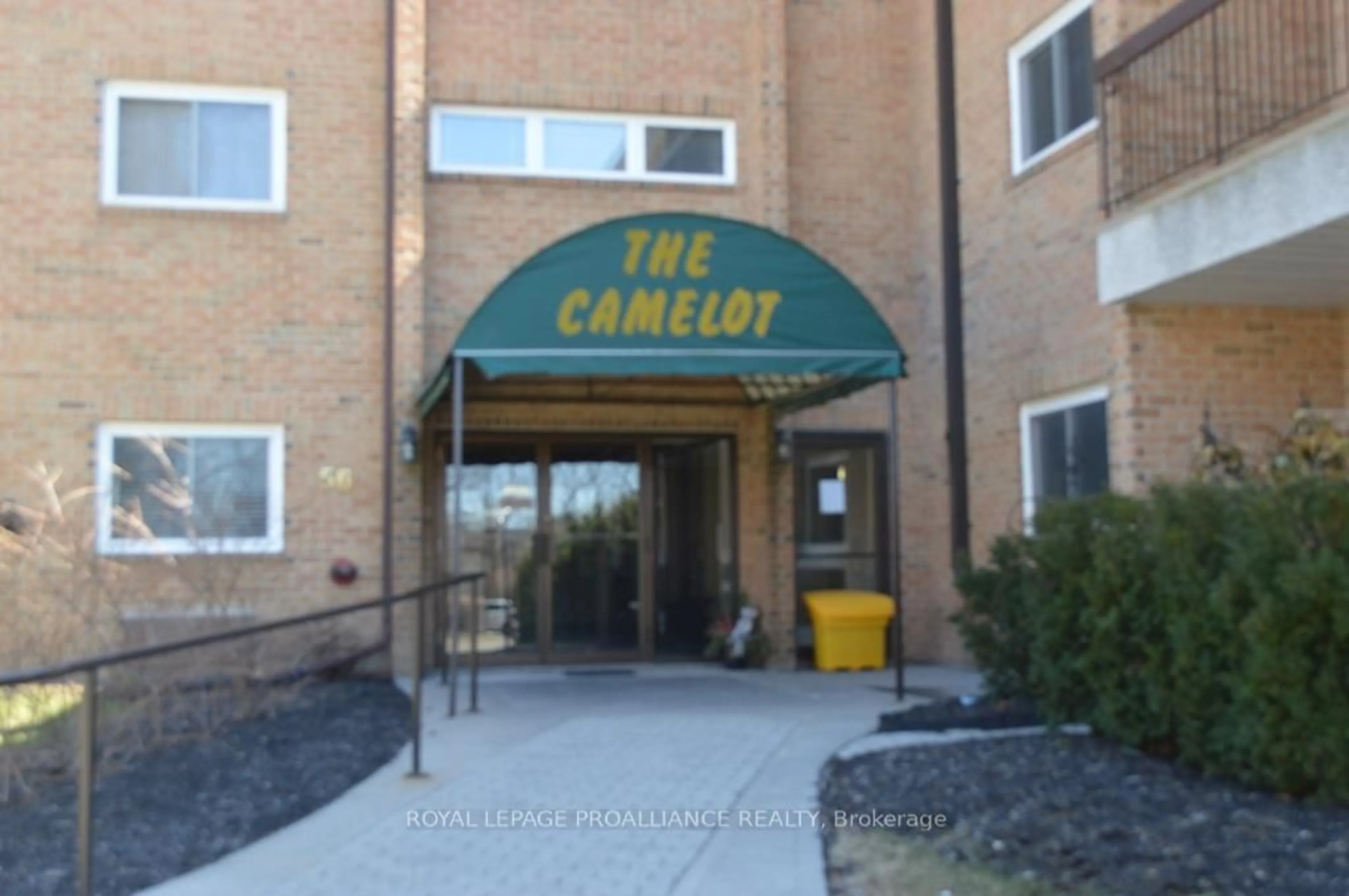 Indoor foyer for 56 Tripp Blvd #205, Quinte West Ontario K8V 5V1