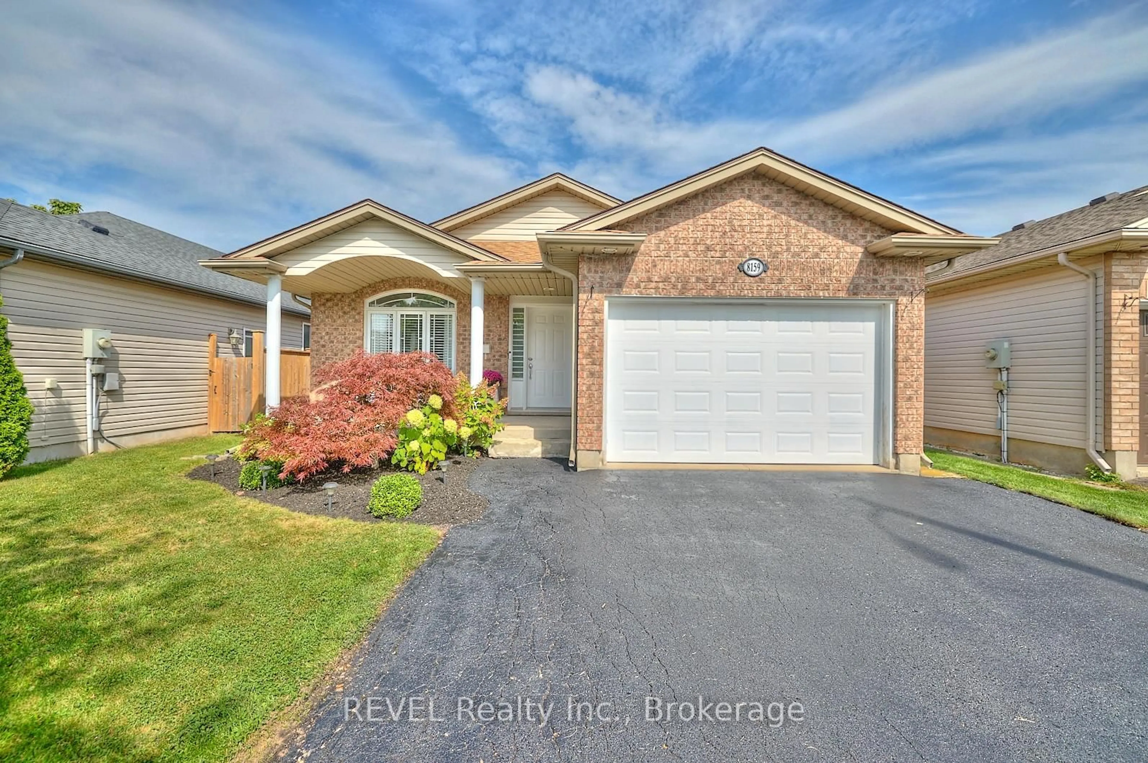 Home with brick exterior material, street for 8159 Barrett Cres, Niagara Falls Ontario L2H 3H5
