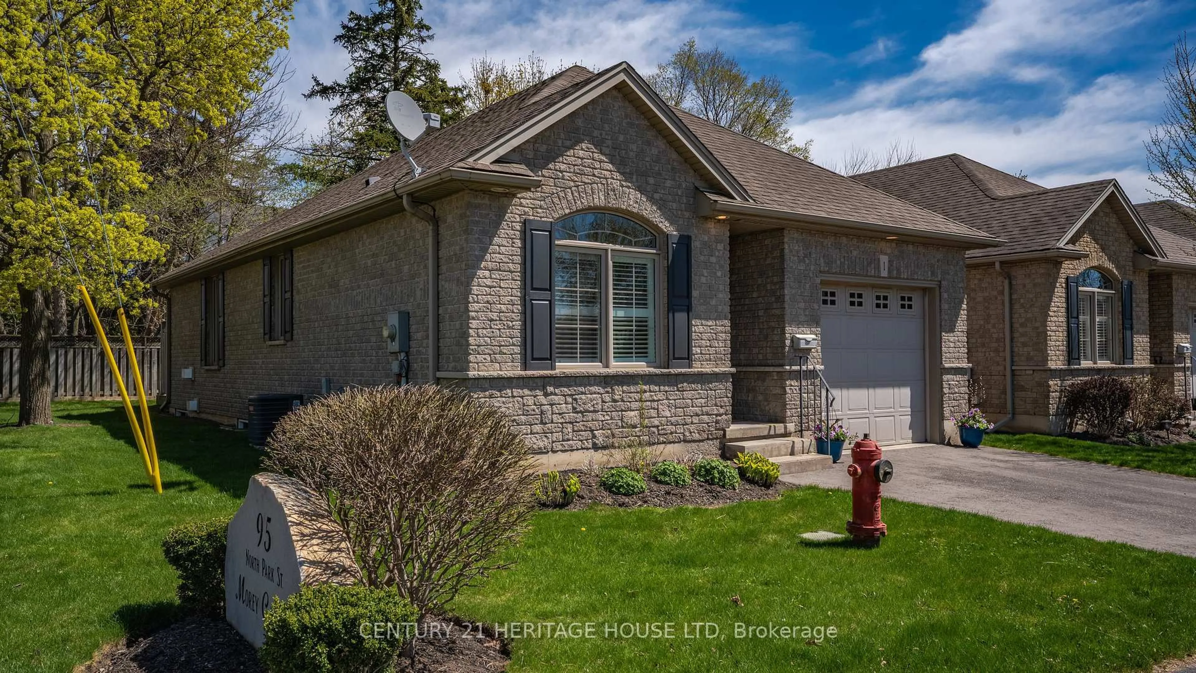 Home with brick exterior material, street for 95 North Park St #1, Brantford Ontario N3R 4K2