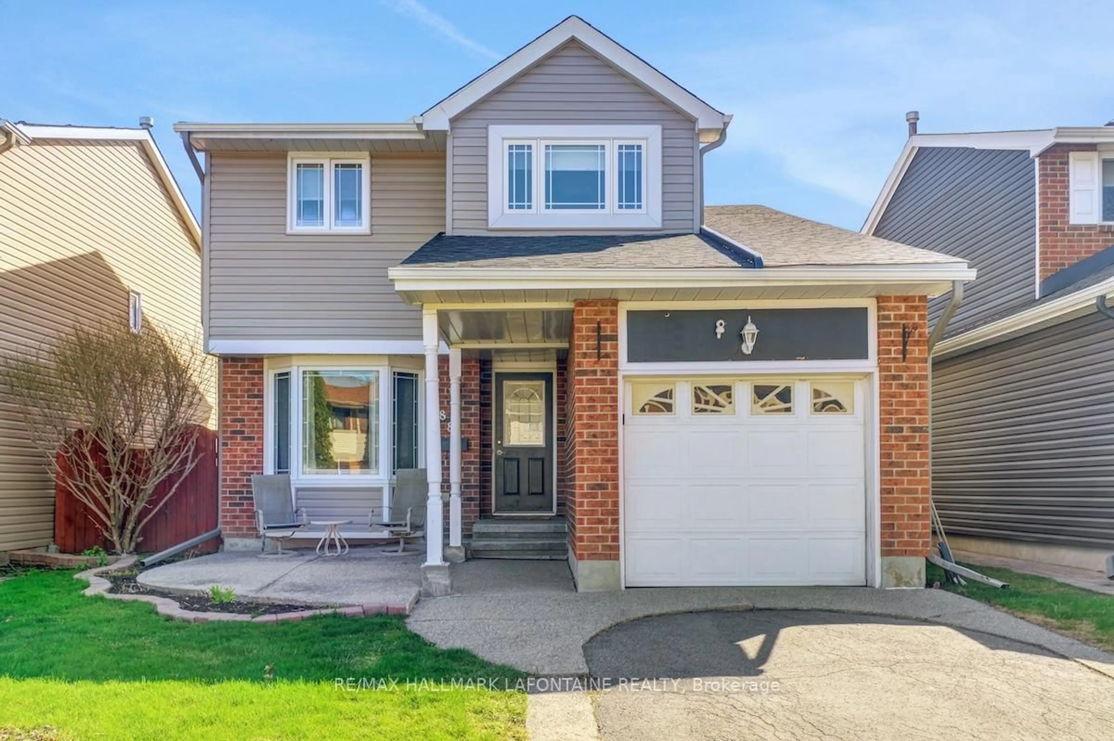Home with brick exterior material, street for 388 Mockingbird Dr, Ottawa Ontario K1E 2V4