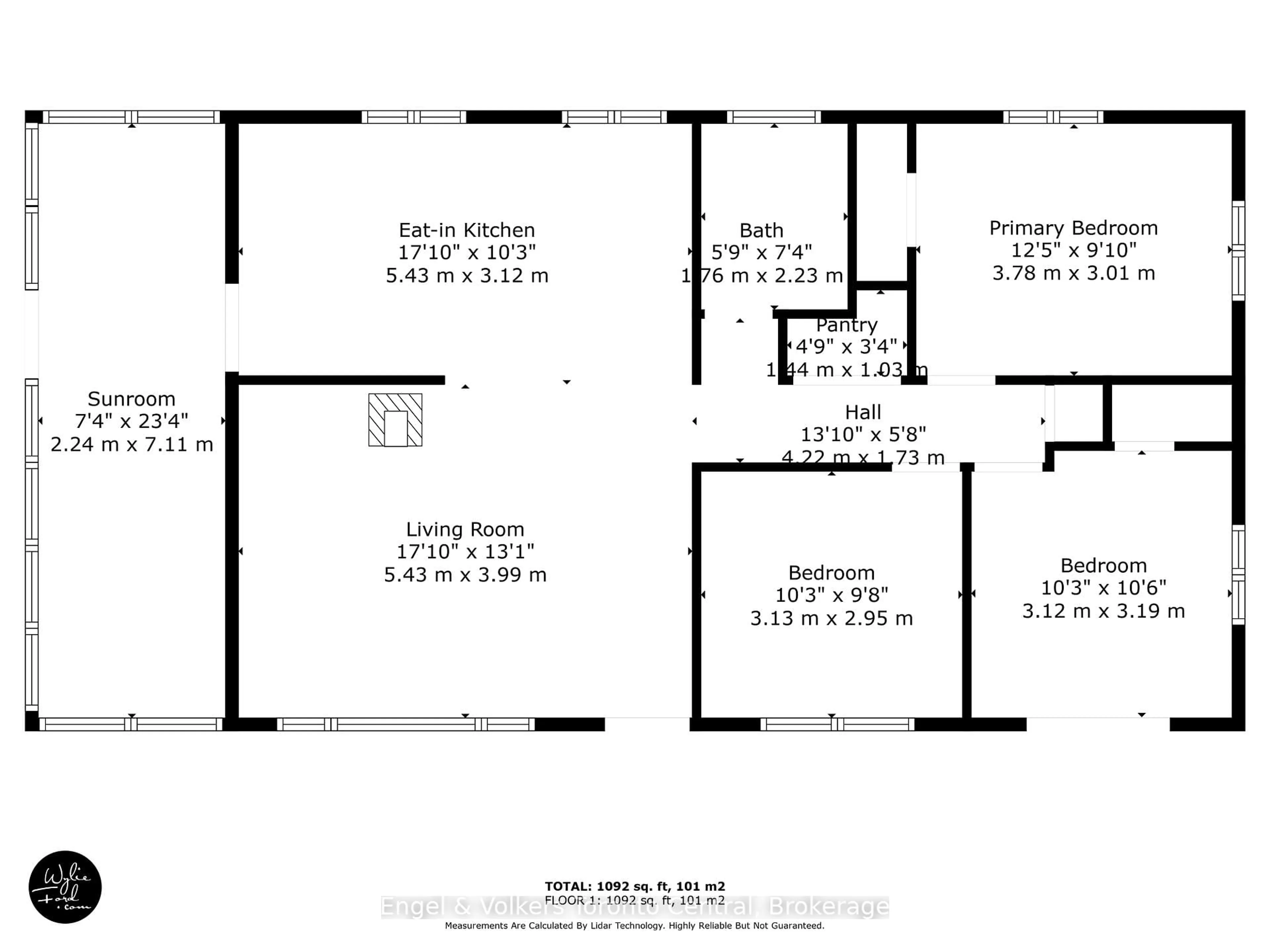 Floor plan for 2481 Falkenburg Rd, Muskoka Lakes Ontario P0B 1J0