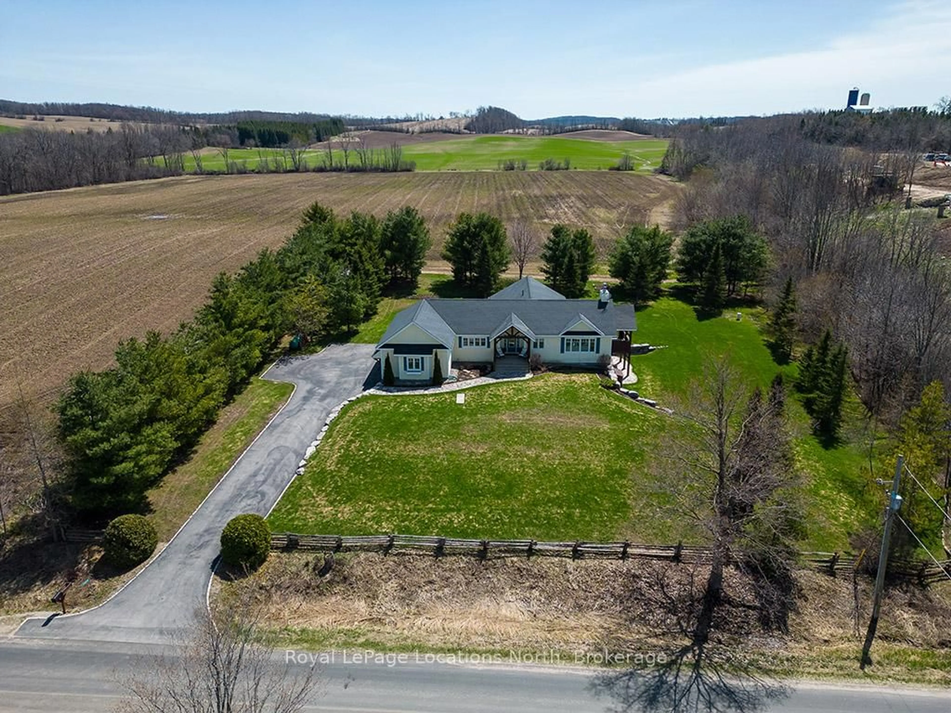 A pic from outside/outdoor area/front of a property/back of a property/a pic from drone, unknown for 086050 7 Sdrd, Meaford Ontario N4L 1W6