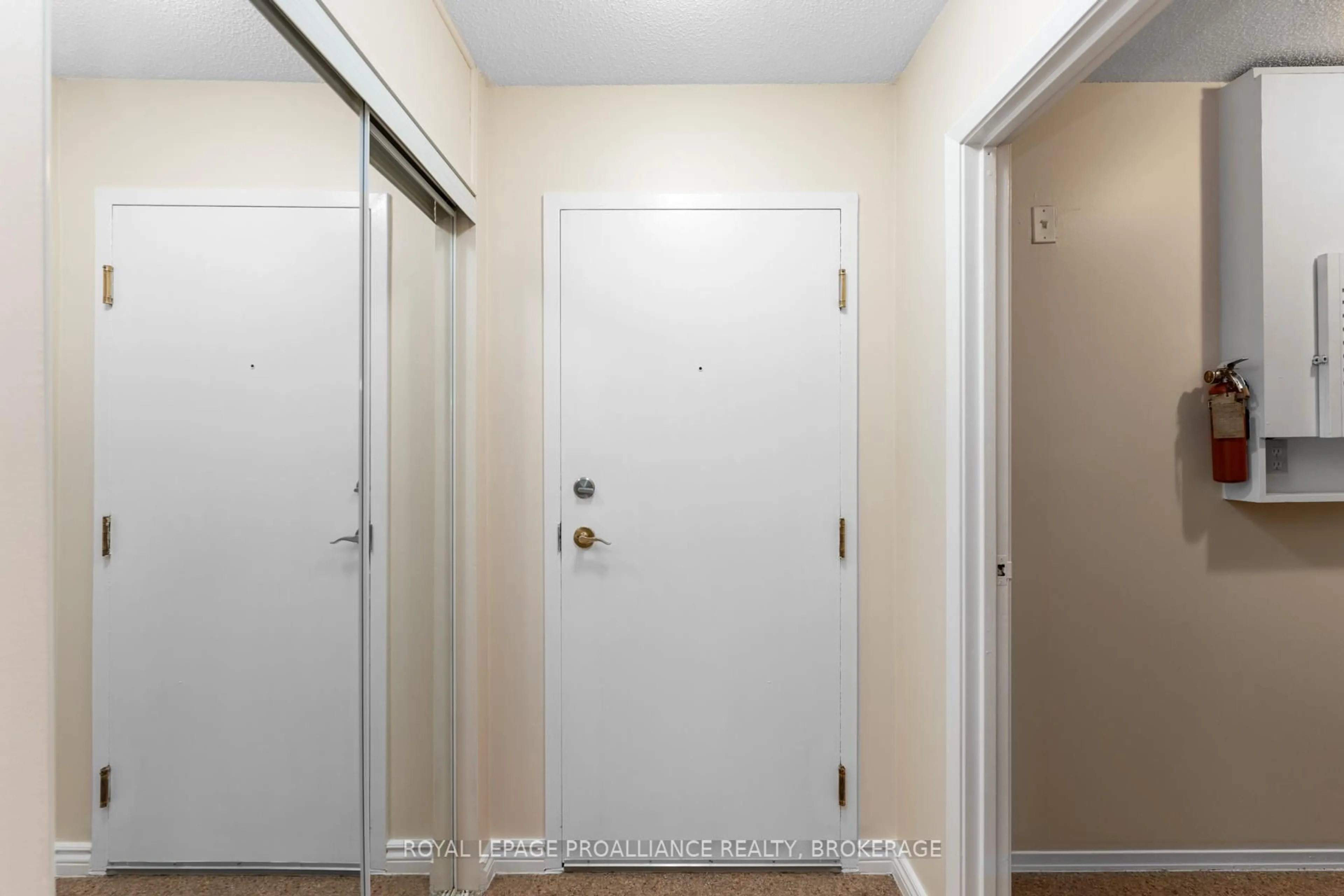 Indoor entryway for 561 Armstrong Rd #206, Kingston Ontario K7M 8J9