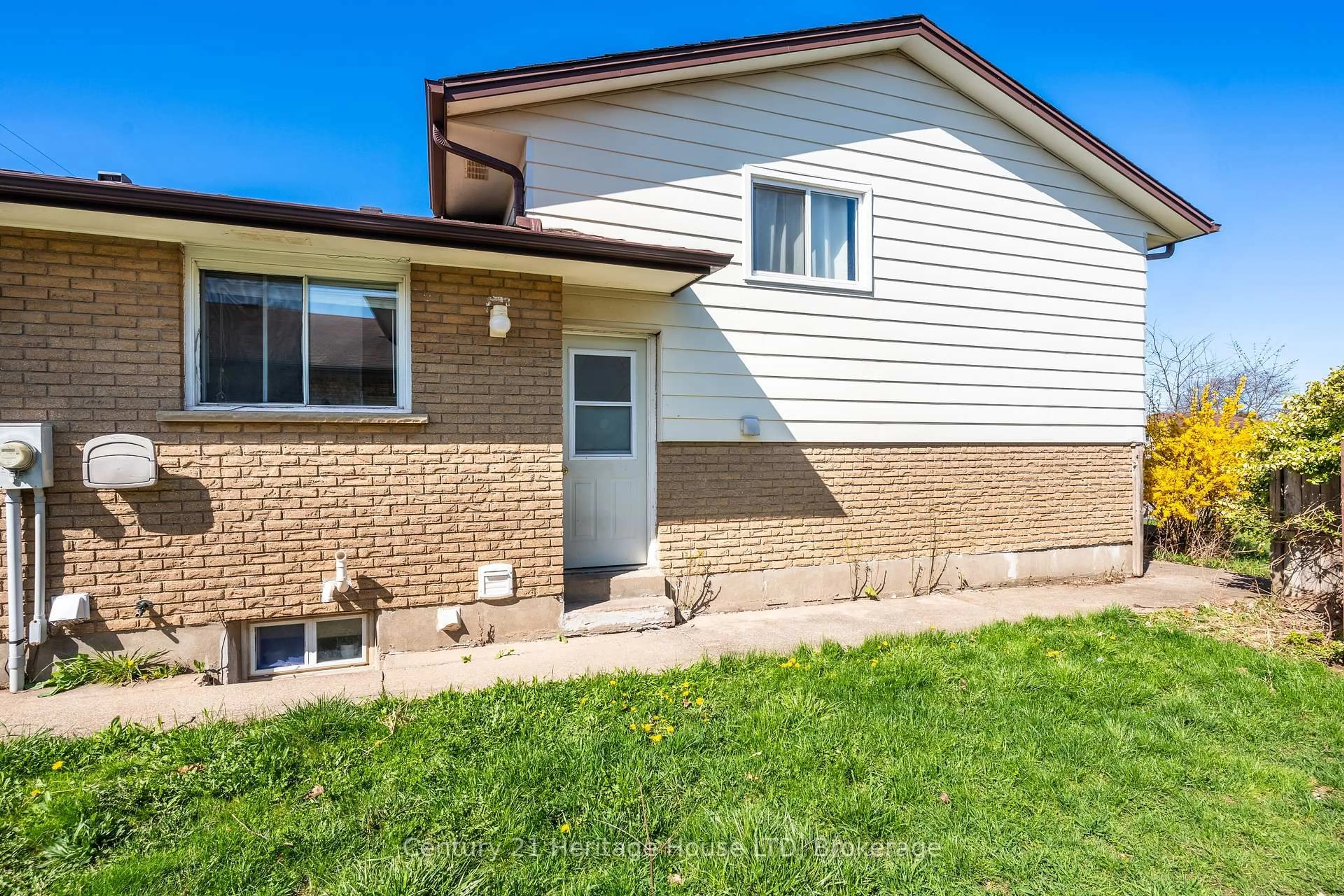 Unknown for 580 First Ave, Welland Ontario L3C 1Z3