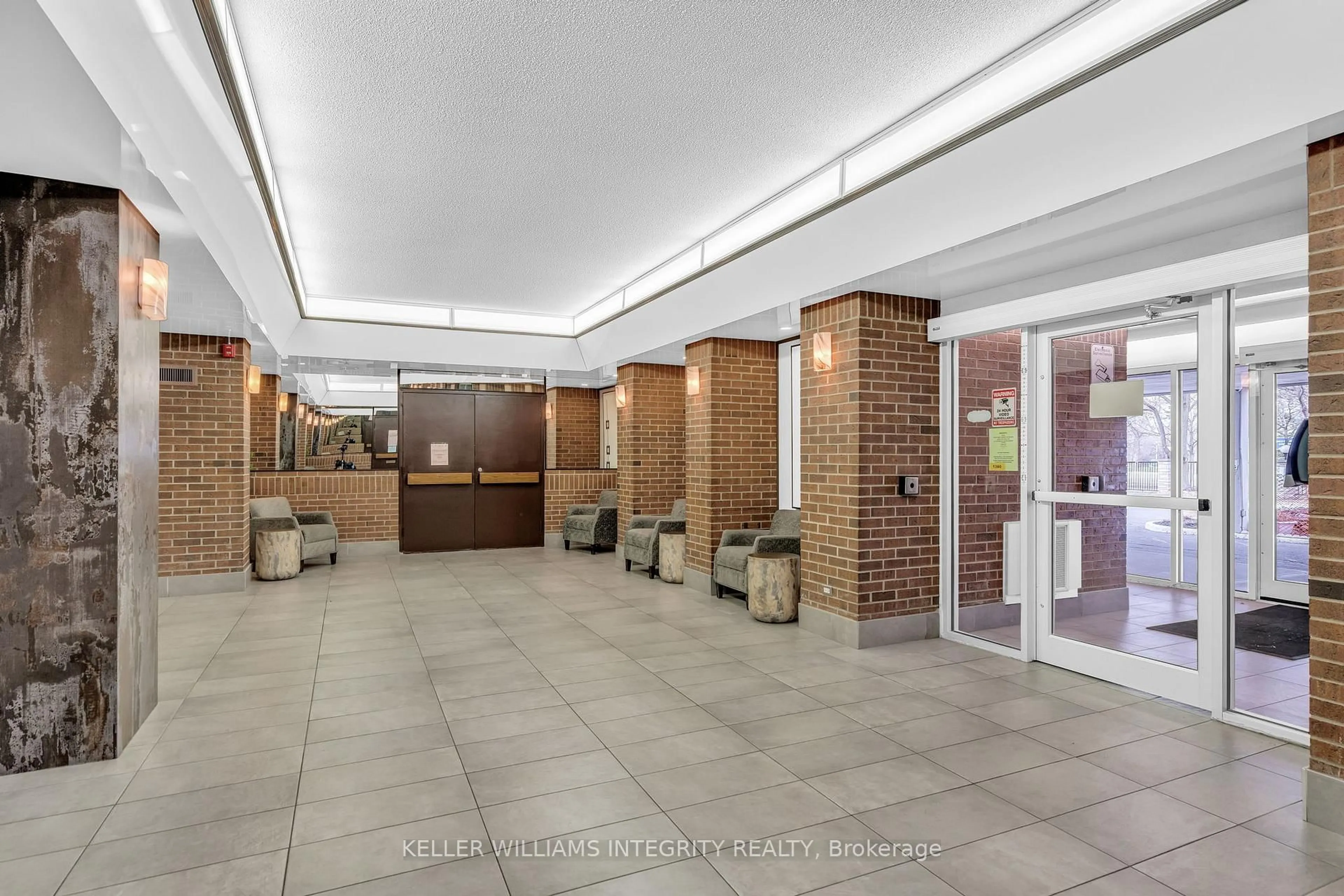 Lobby for 1380 Prince Of Wales Dr #1901, Ottawa Ontario K2C 3N5