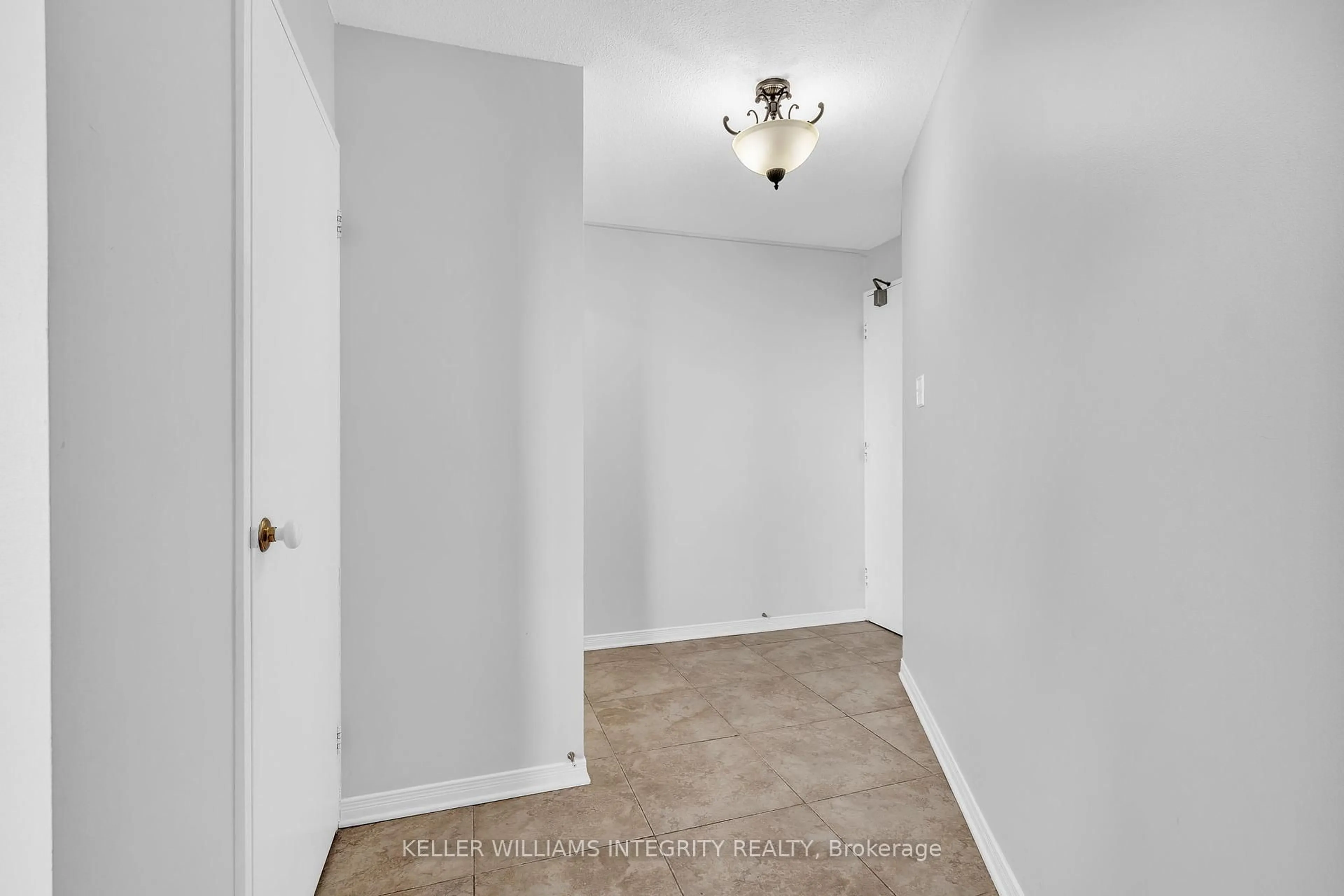 Unknown for 1380 Prince Of Wales Dr #1901, Ottawa Ontario K2C 3N5