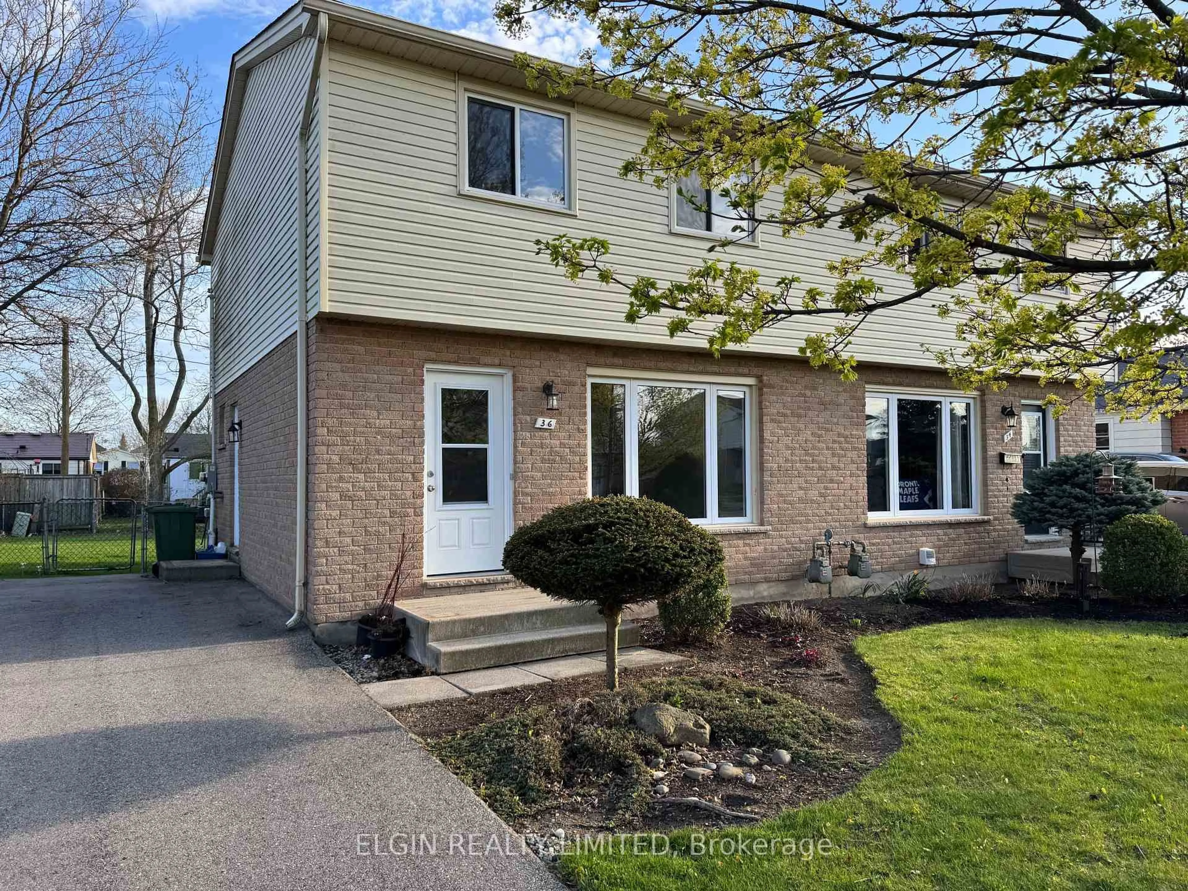 Unknown for 36 Vanier Pl, St. Thomas Ontario N5R 5P8