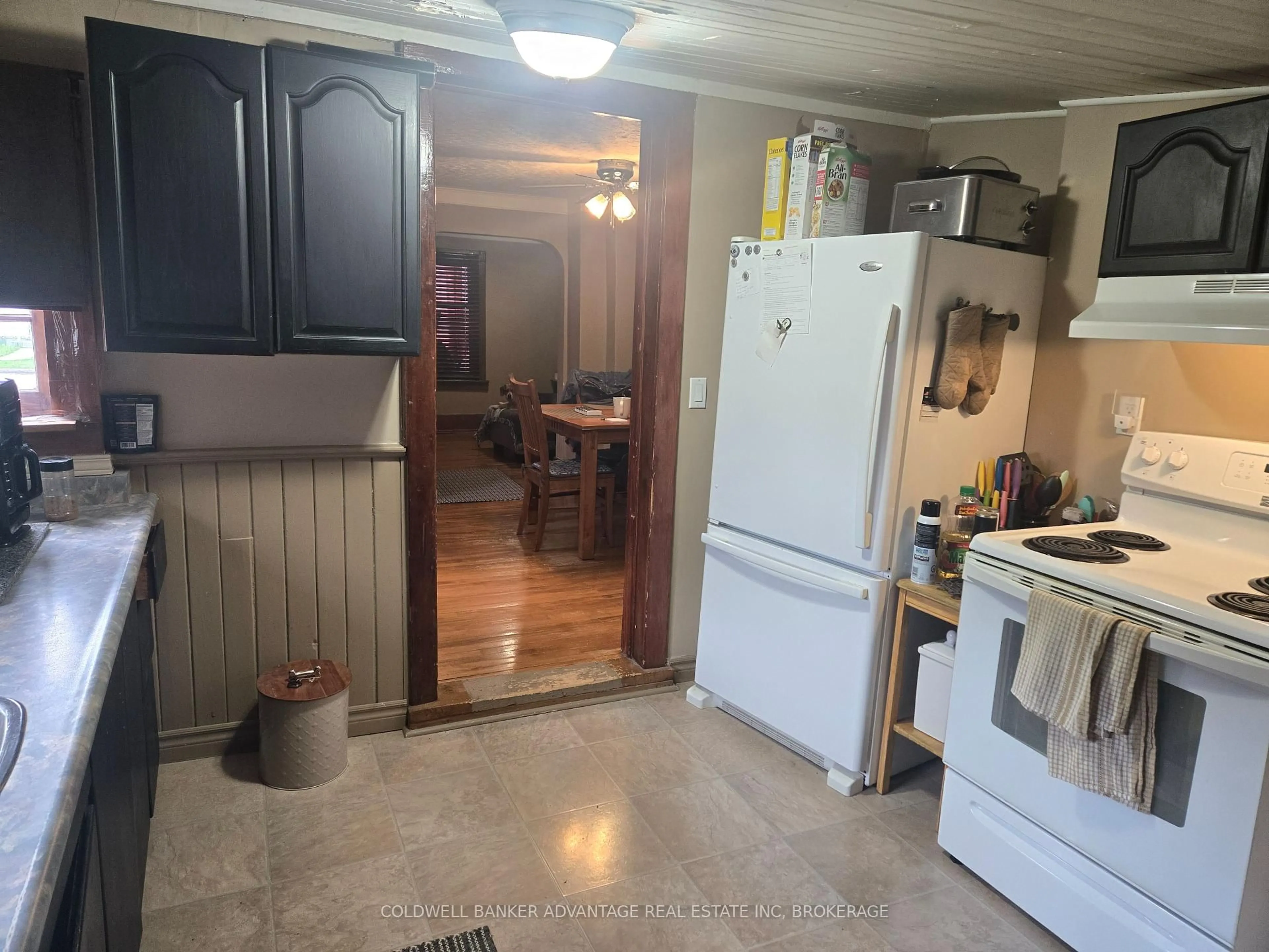 Unknown for 428 Scholfield Ave, Welland Ontario L3B 1N2