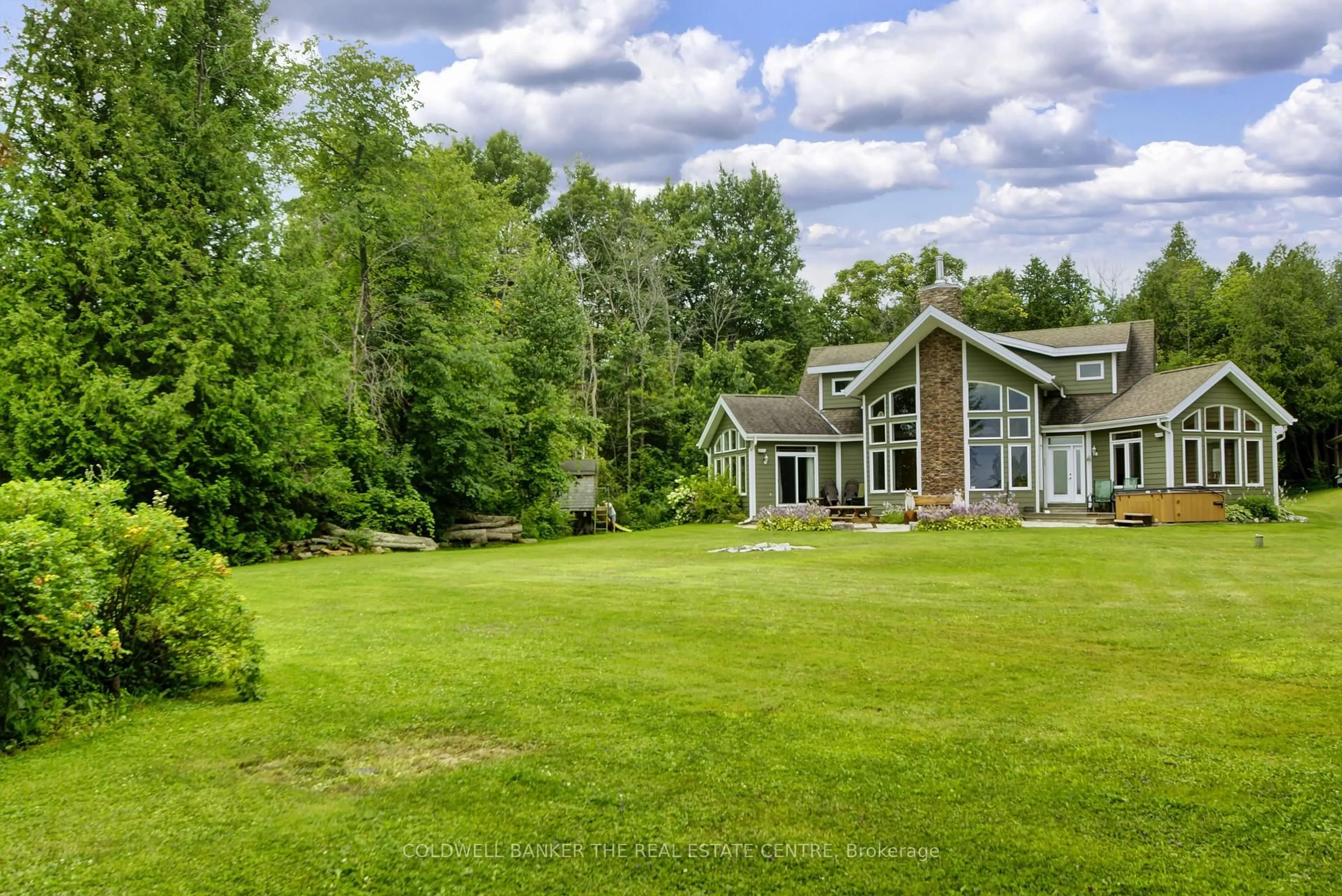 A pic from outside/outdoor area/front of a property/back of a property/a pic from drone, water/lake/river/ocean view for 126 Jasper Dr, Kawartha Lakes Ontario K0M 2B0
