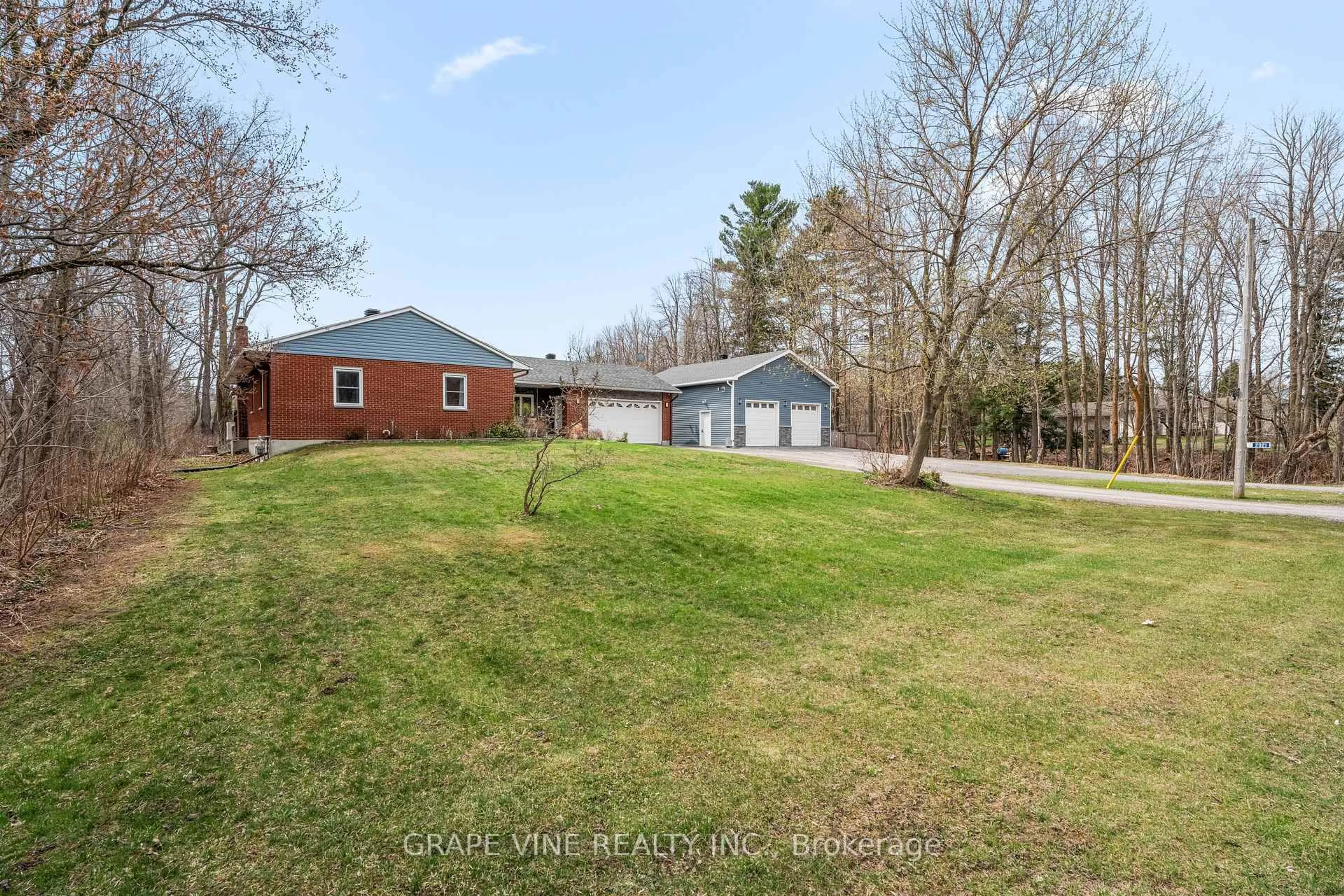A pic from outside/outdoor area/front of a property/back of a property/a pic from drone, unknown for 2021 Des Pins St, The Nation Ontario K0A 2M0