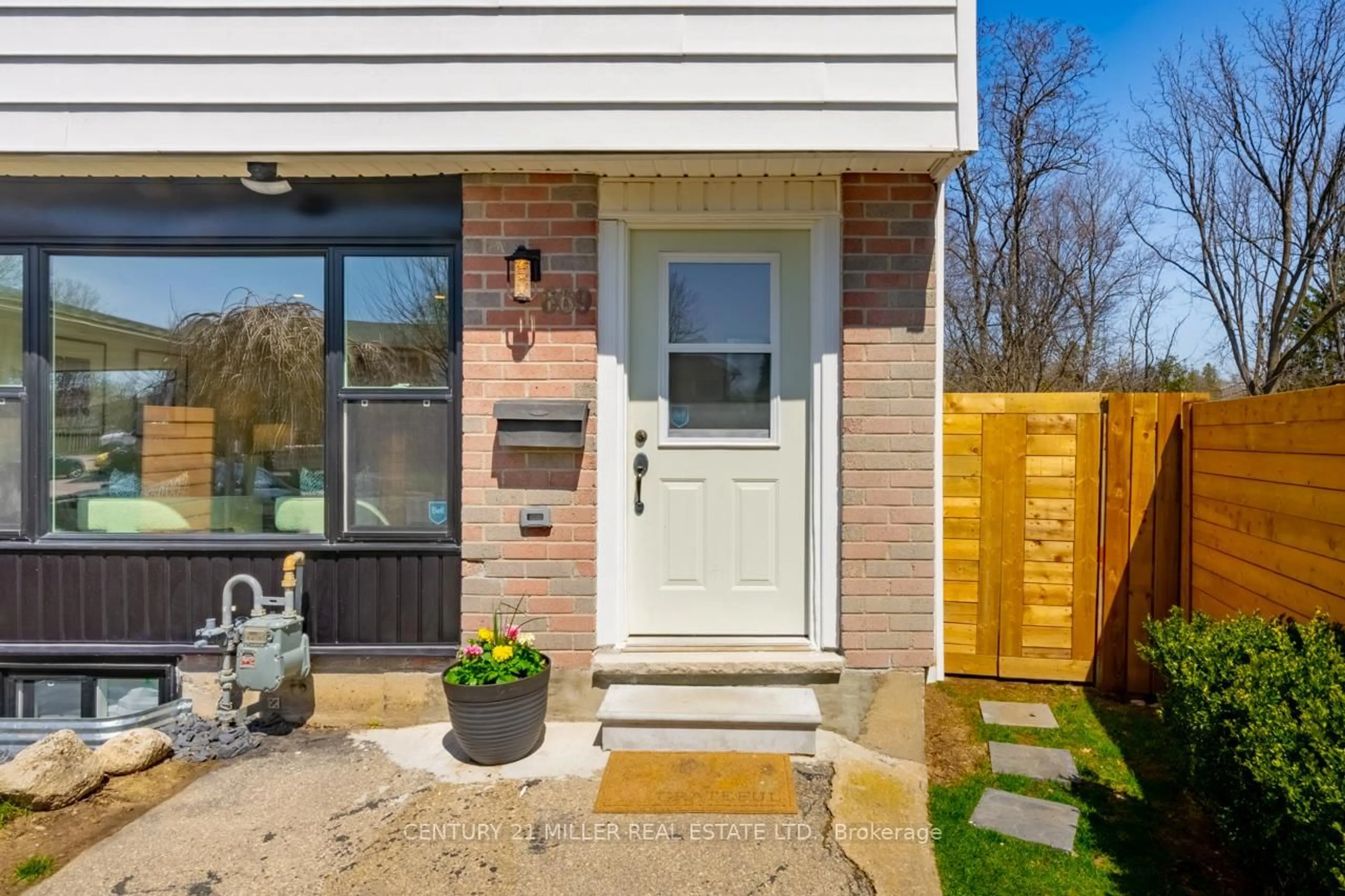 Unknown for 669 Parkview Cres, Cambridge Ontario N3H 5A1