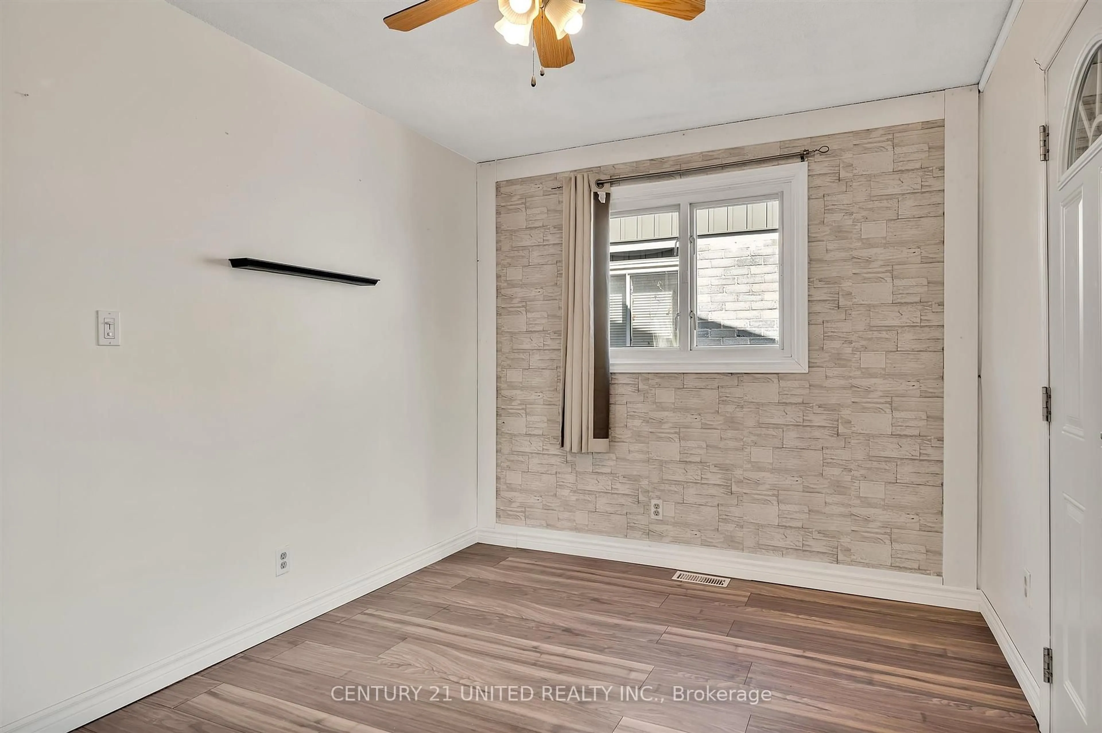 A pic of a room for 719 Mountain Ash Rd, Peterborough South Ontario K9J 8K1