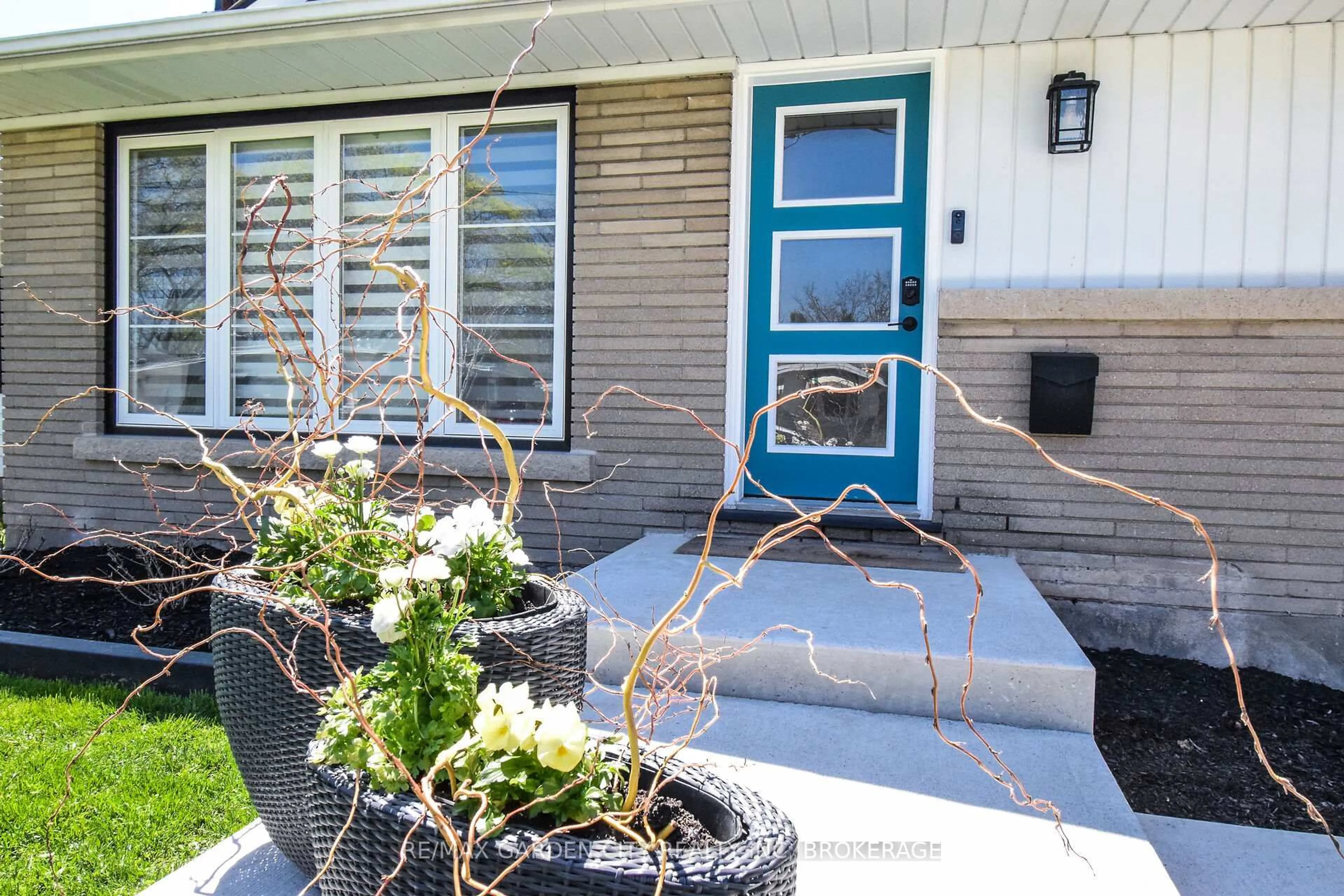 Unknown for 14 Elmridge Dr, St. Catharines Ontario L2T 2A6