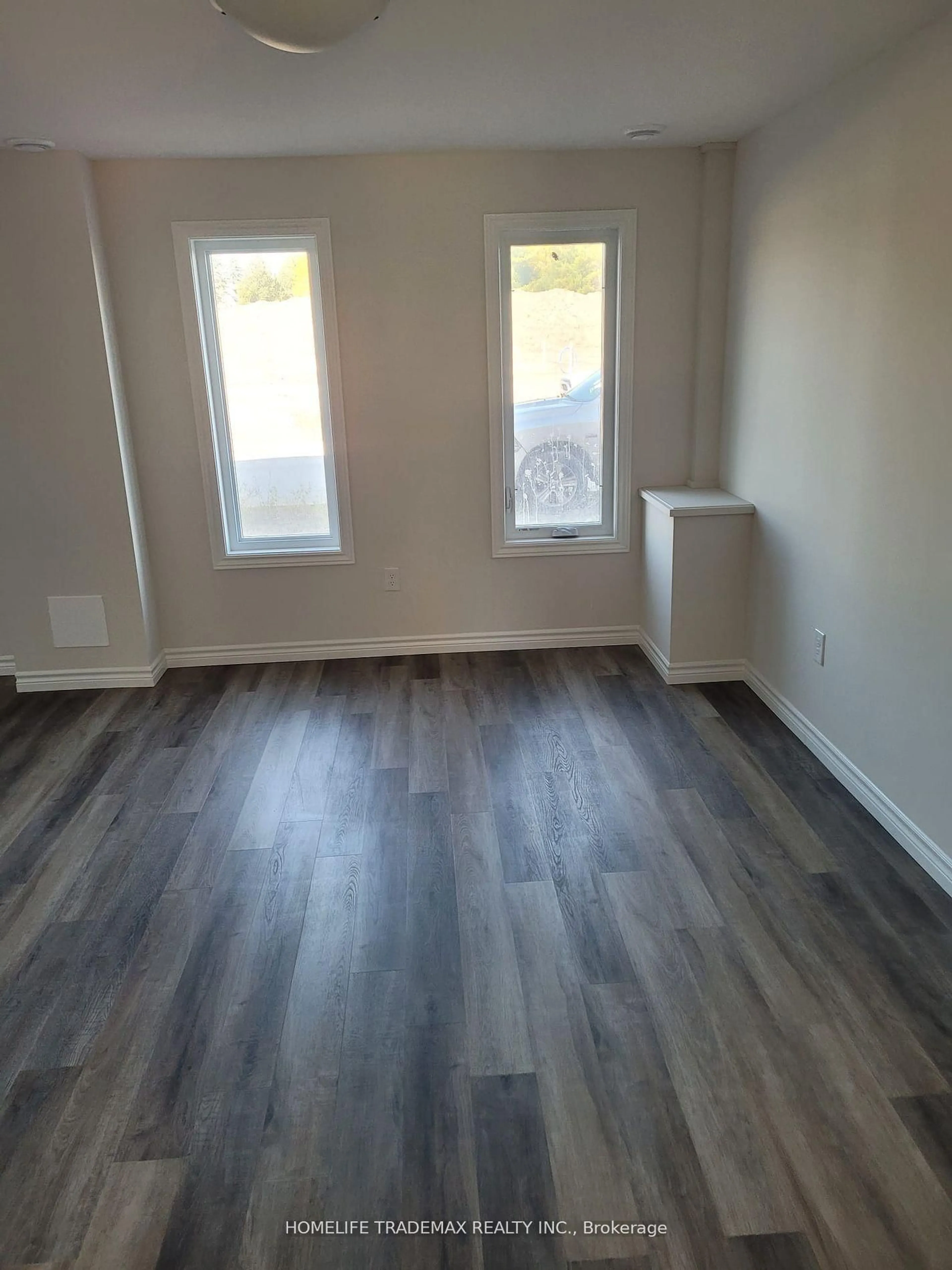 A pic of a room for 373 Callaway Rd #15, London North Ontario N6G 2N1