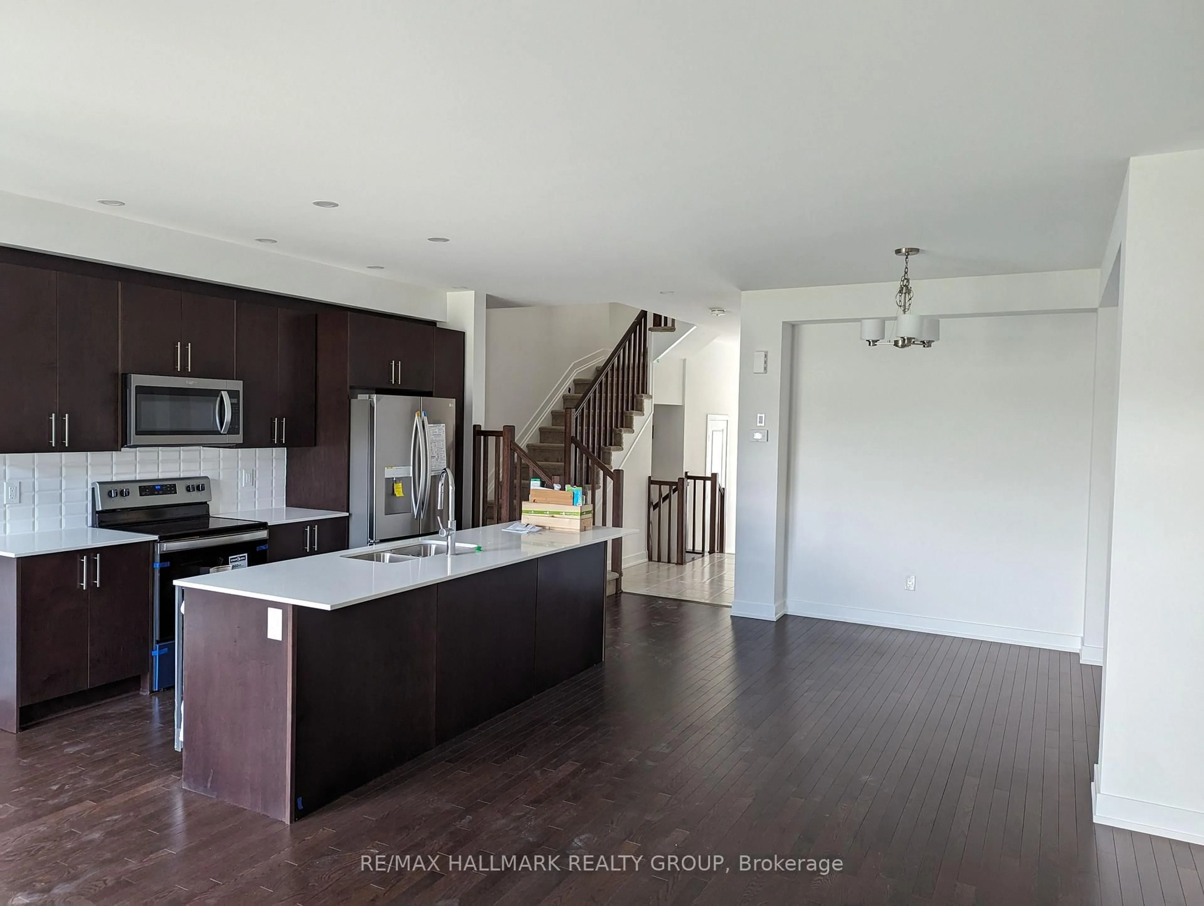 Open concept kitchen, unknown for 262 Darjeeling Ave, Ottawa Ontario K2J 6Z1