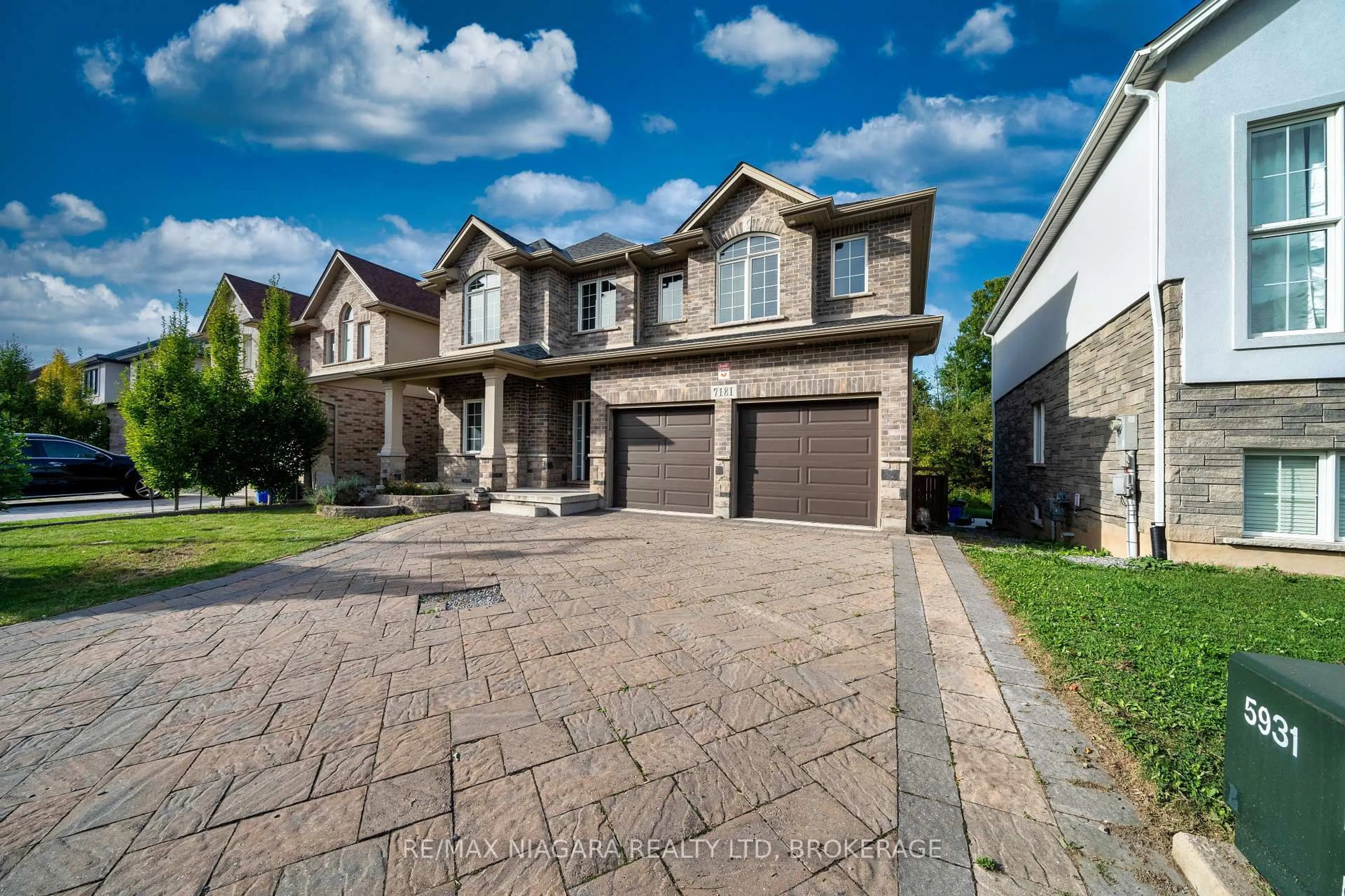 Home with brick exterior material, street for 7181 Lionshead Ave, Niagara Falls Ontario L2G 0A6