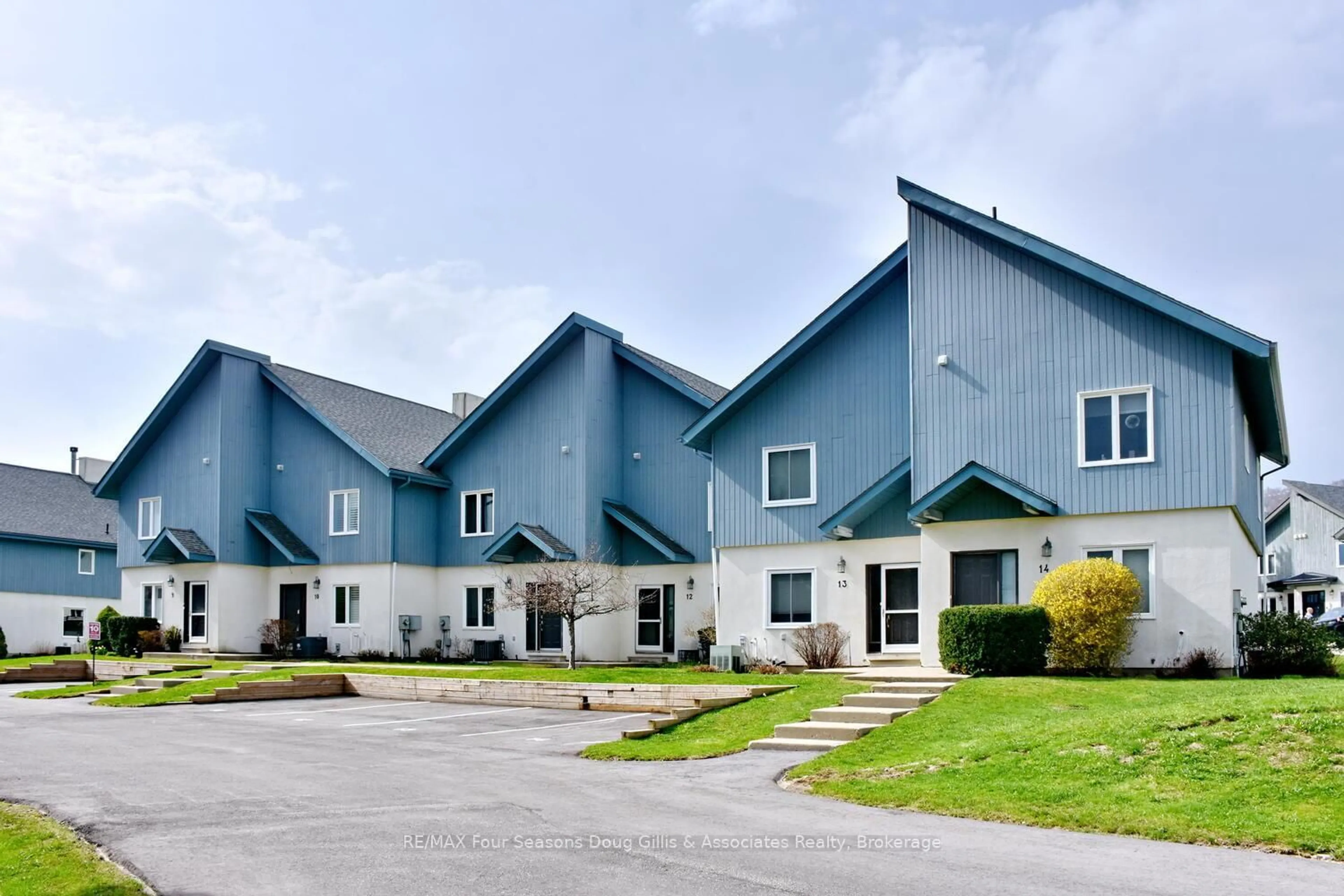 Unknown for 110 Kellies Way #13, Blue Mountains Ontario L9Y 0L6