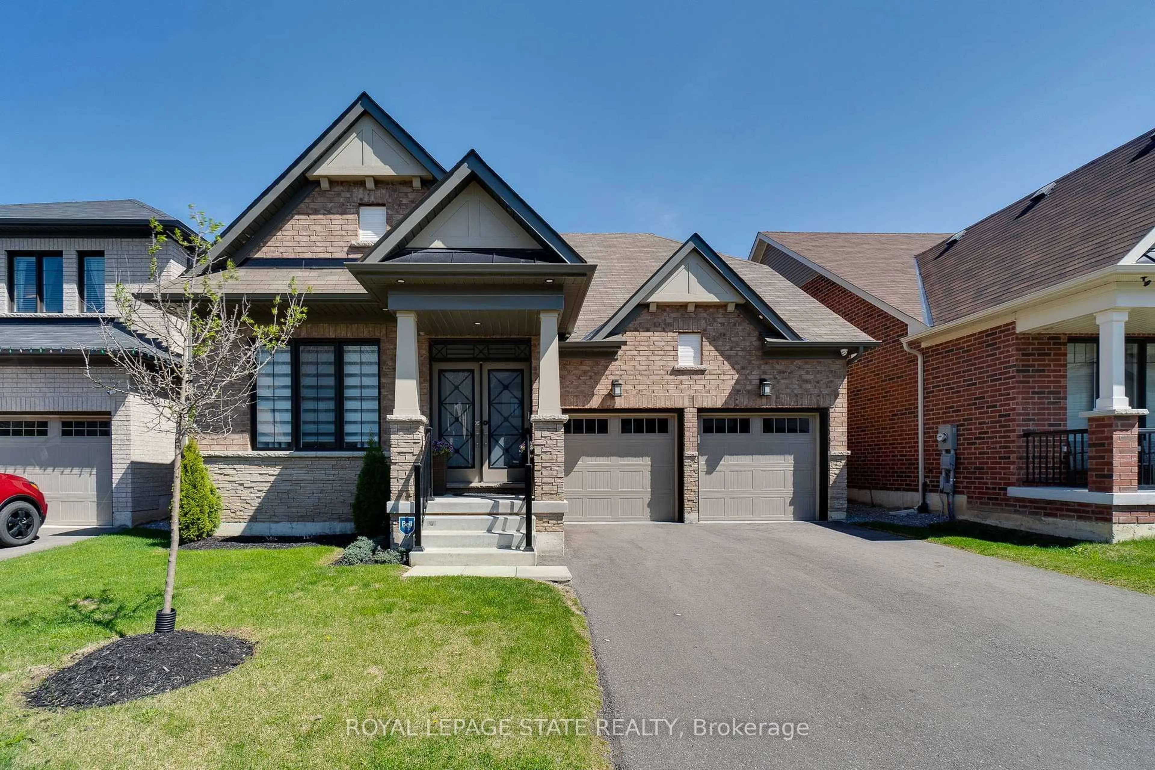 Home with brick exterior material, street for 134 Cactus Cres, Hamilton Ontario L8K 5R9