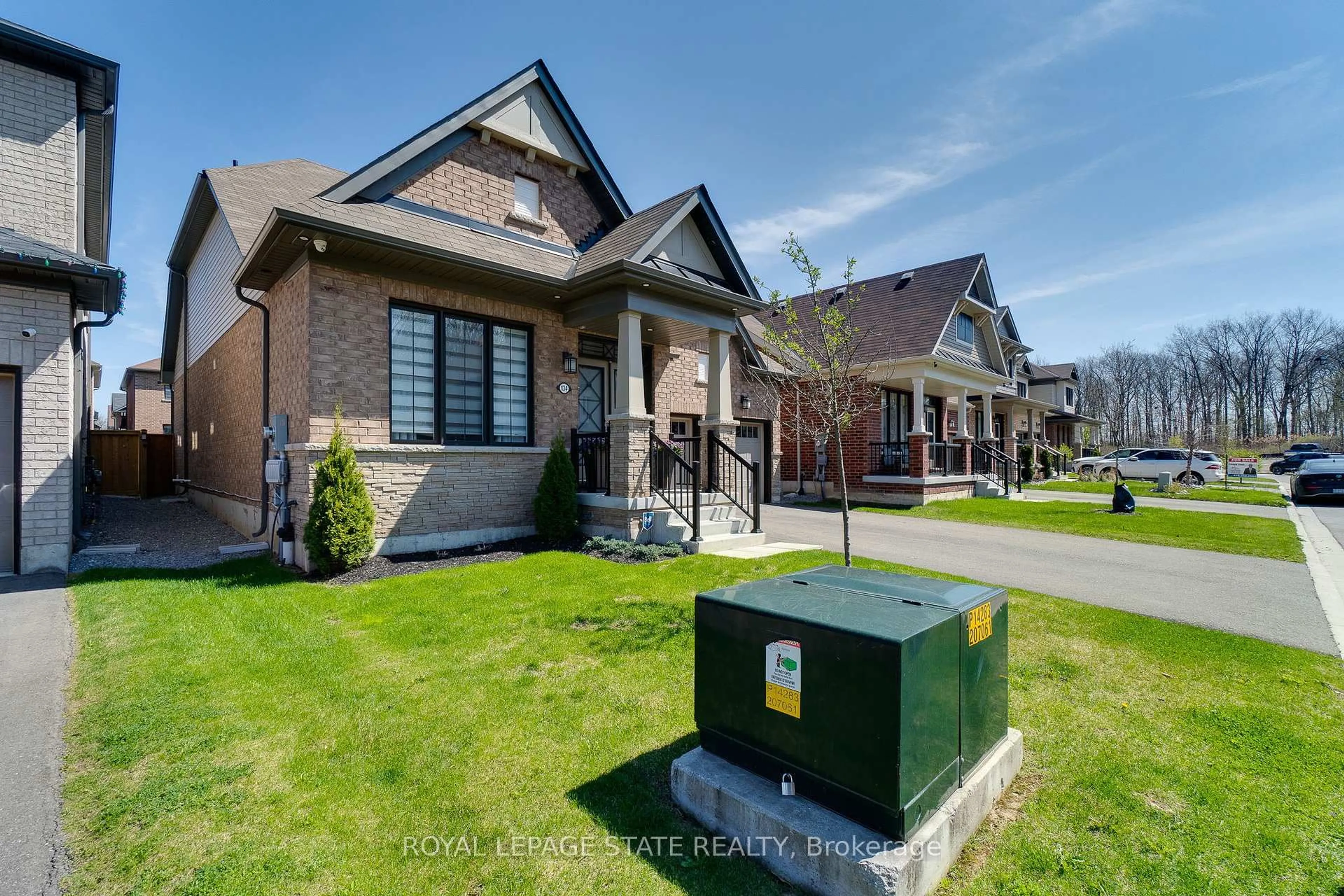 Home with brick exterior material, street for 134 Cactus Cres, Hamilton Ontario L8K 5R9