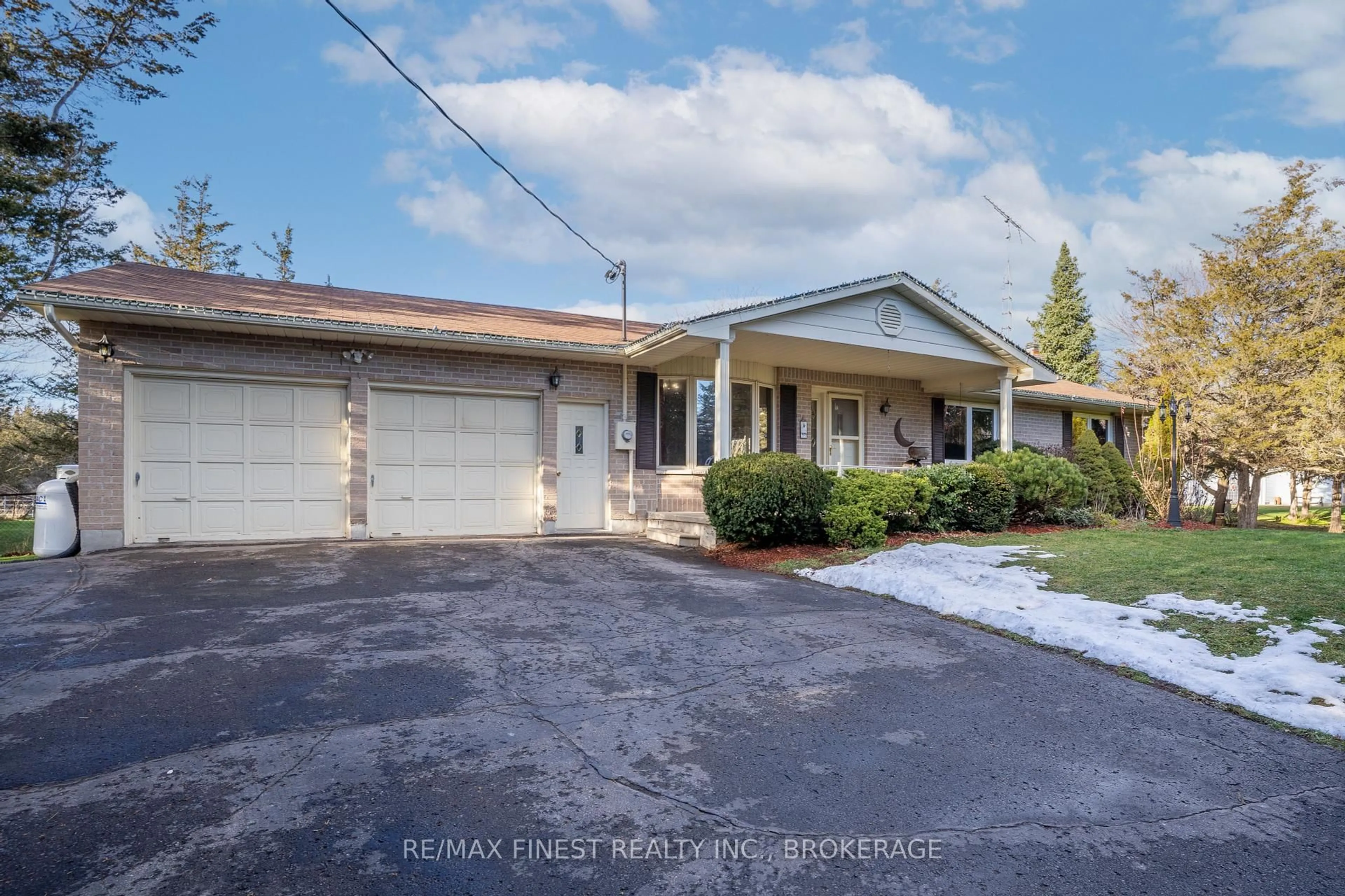 Unknown for 2948 Switzerville Rd, Napanee Ontario K7R 3K6