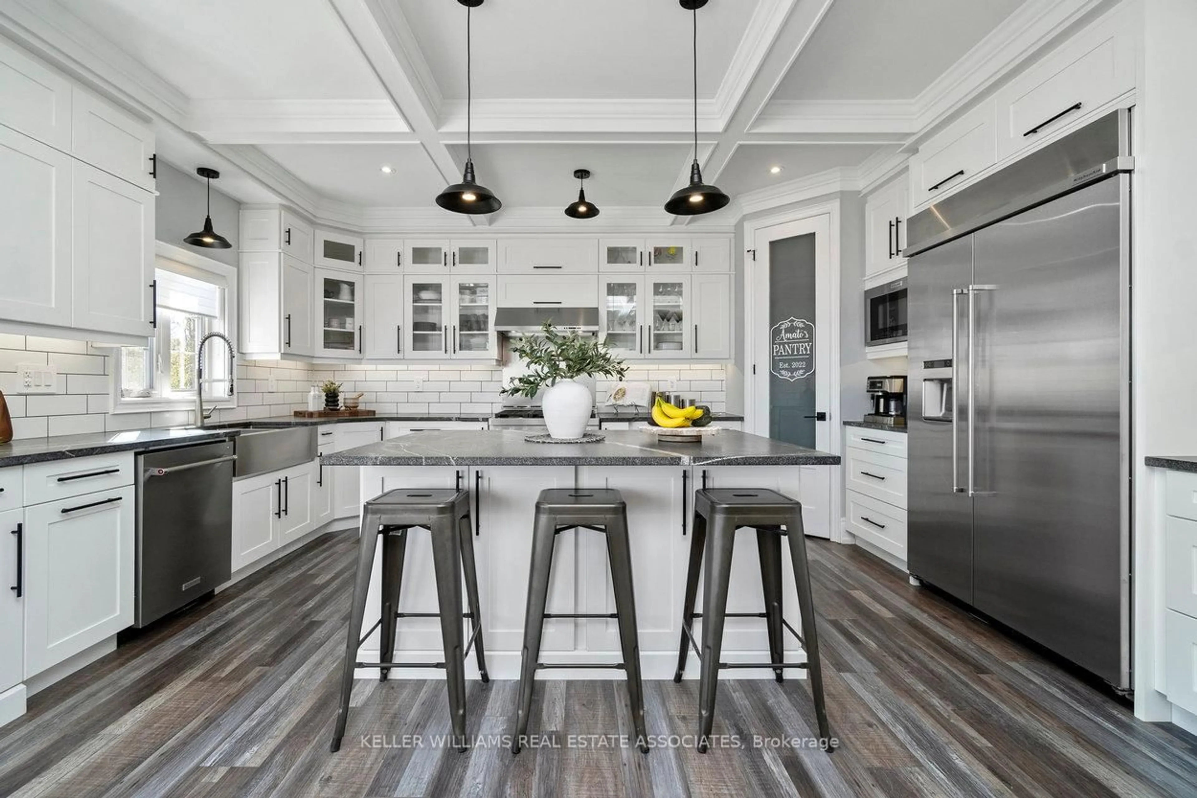Open concept kitchen, unknown for 321312 Concession Rd #6-7, East Luther Grand Valley Ontario L0N 1G0