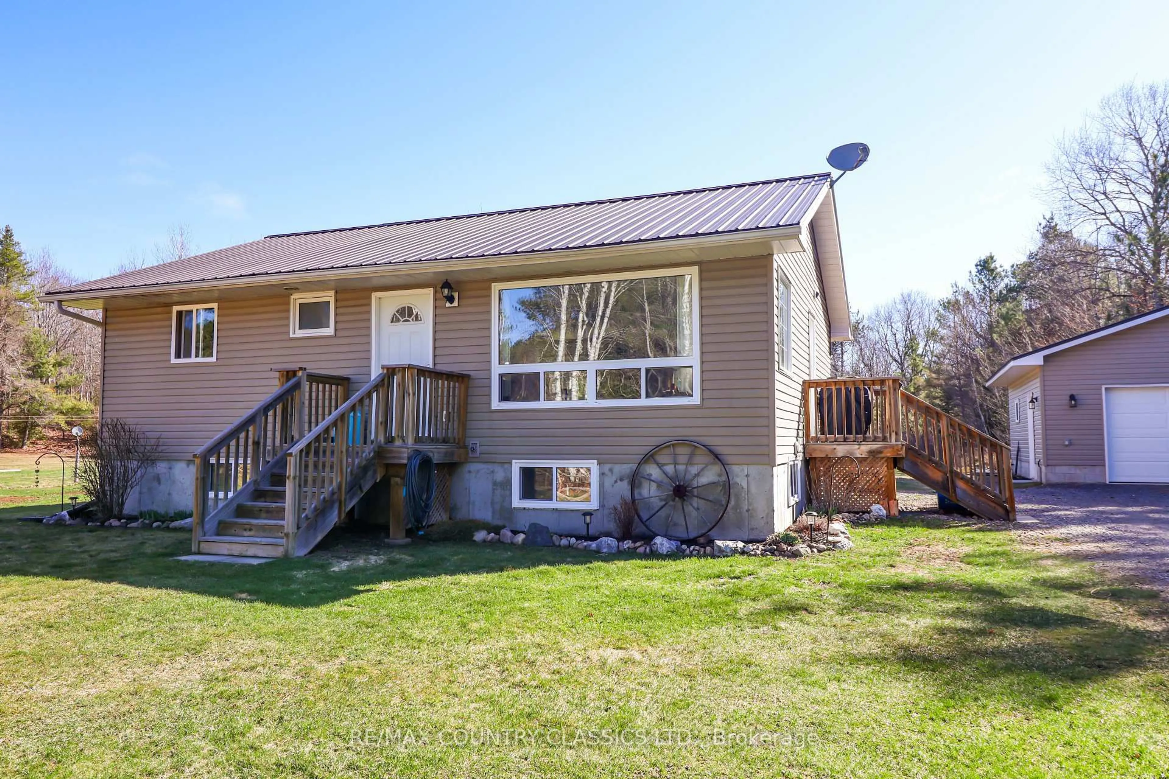 Unknown for 42 Alexander Crt, Bancroft Ontario K0L 1C0