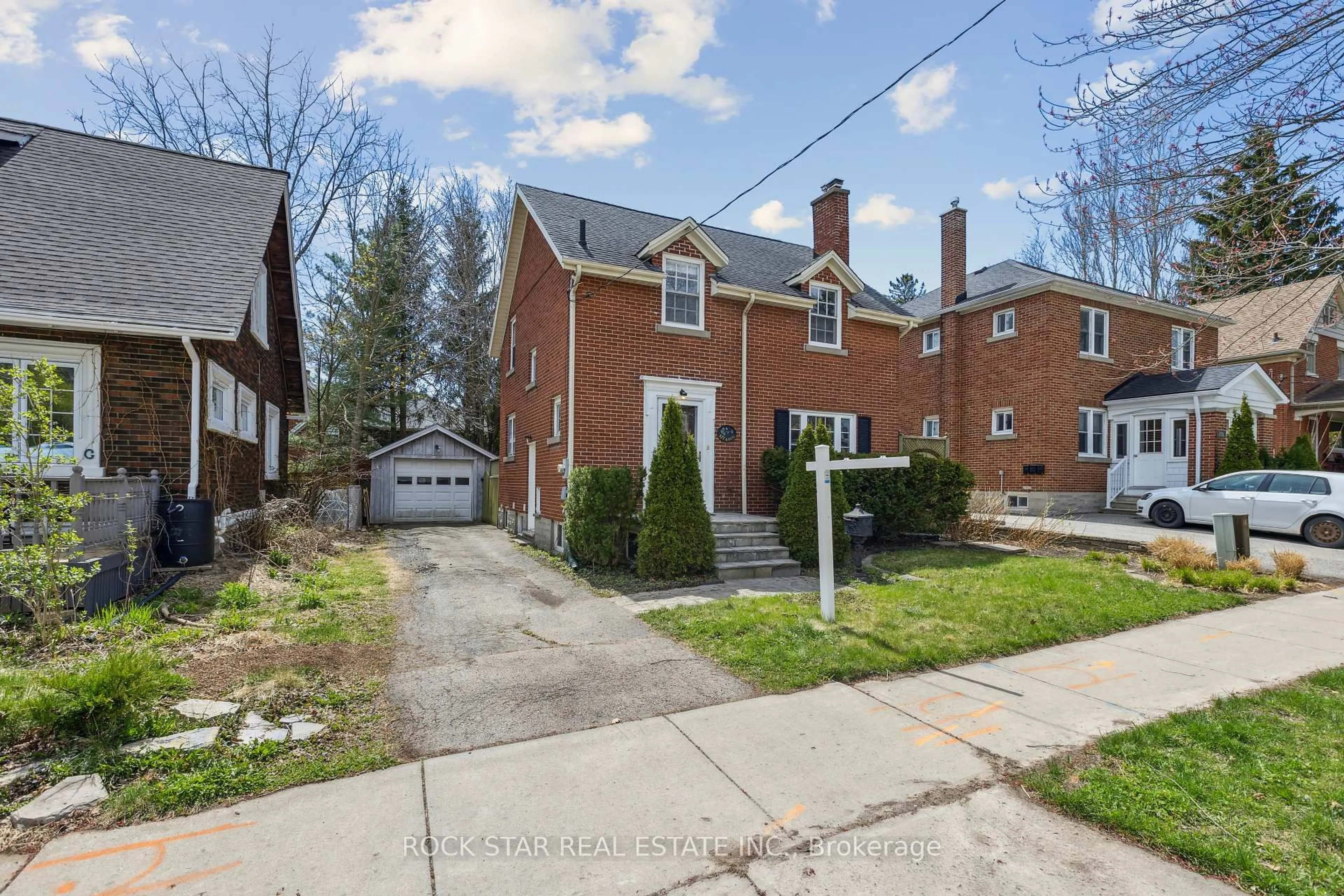 Home with brick exterior material, street for 127 Krug St, Kitchener Ontario N2H 2Y1