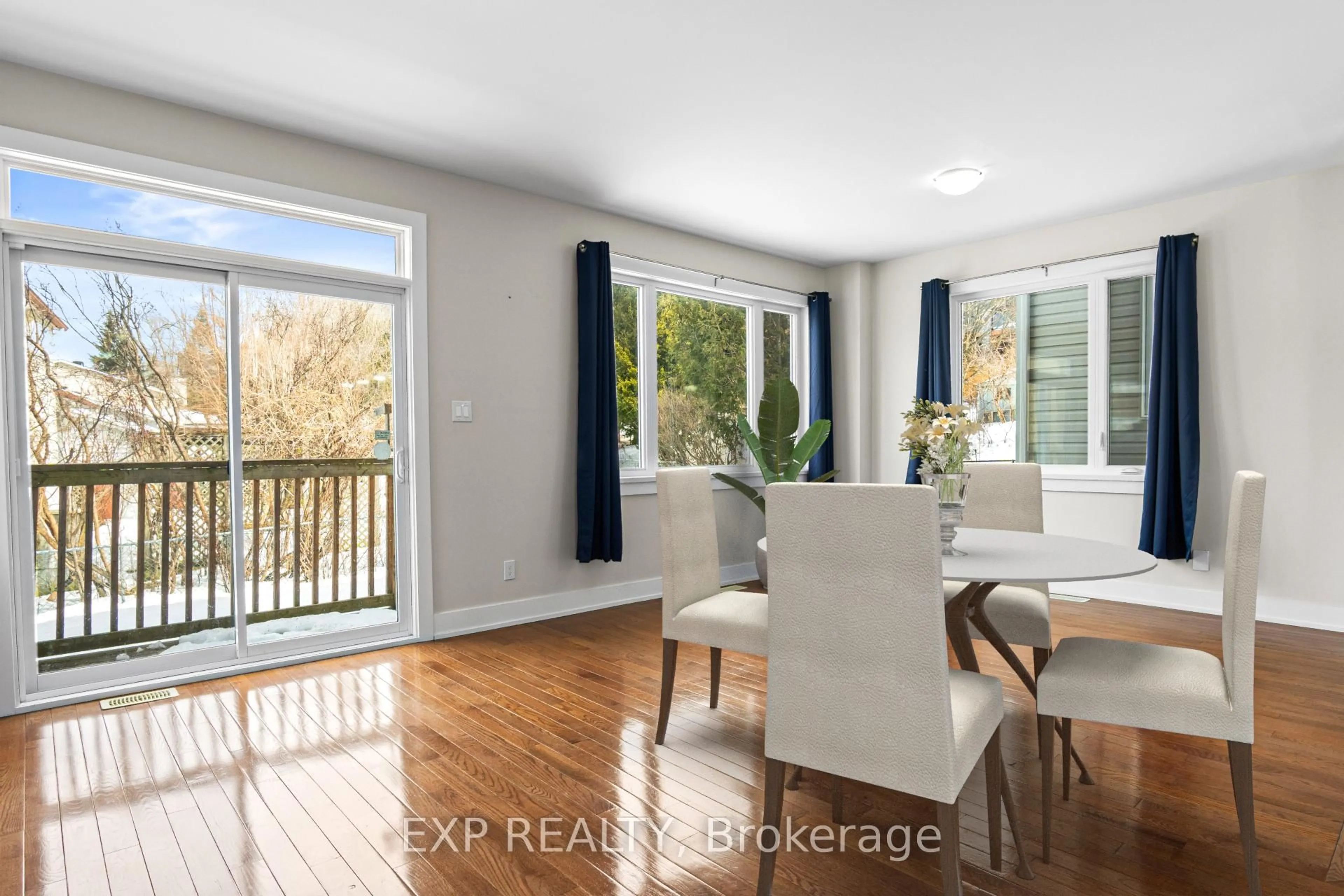 Dining room, wood/laminate floor for 1381 Henri Lauzon St, Orleans Ontario K1C 1R8