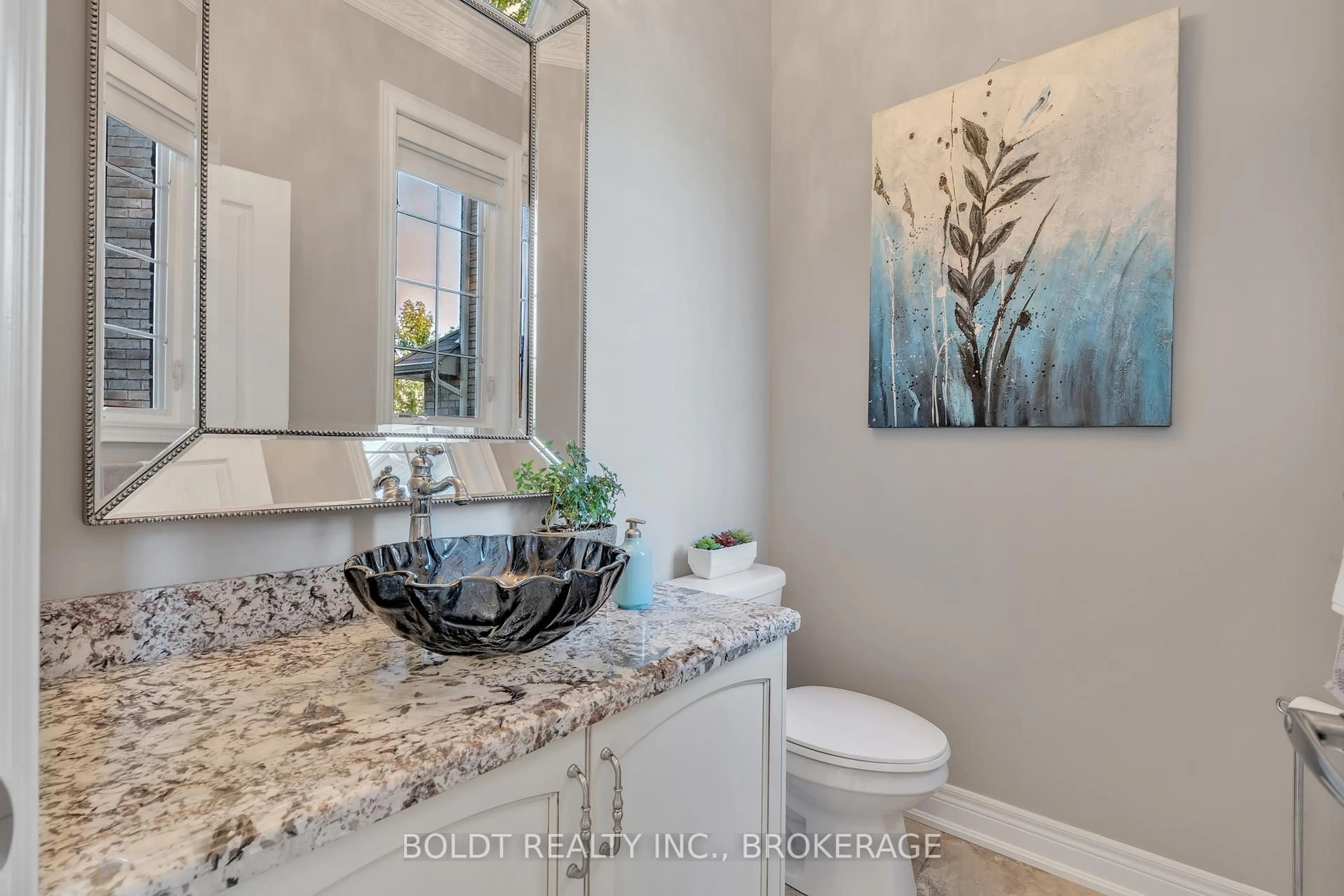 Contemporary bathroom, ceramic/tile floor for 47 Lorupe Crt, Hamilton Ontario L9G 0C8