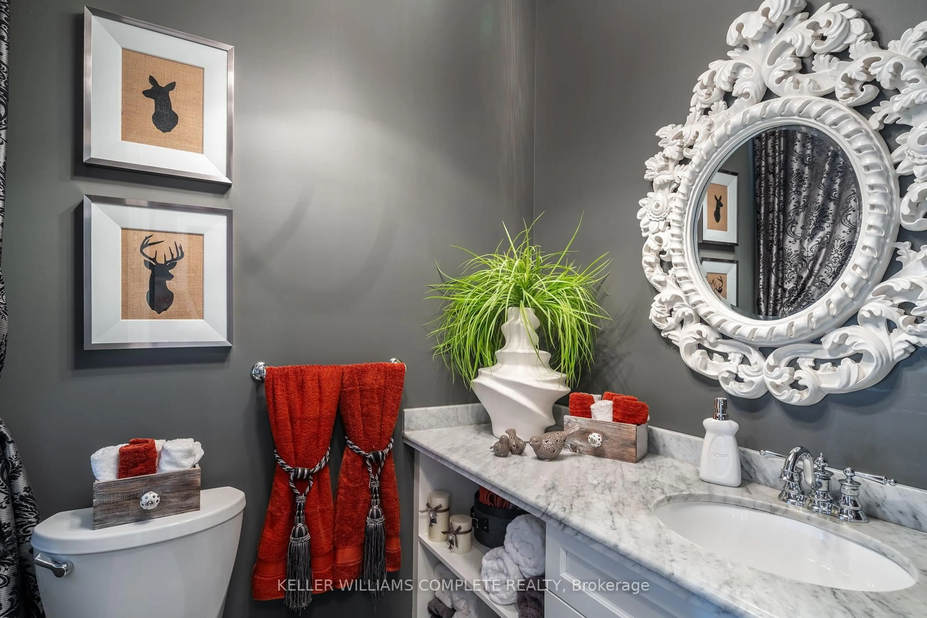 Contemporary bathroom, ceramic/tile floor for 77 Eagleglen Way, Hamilton Ontario L9B 0C7