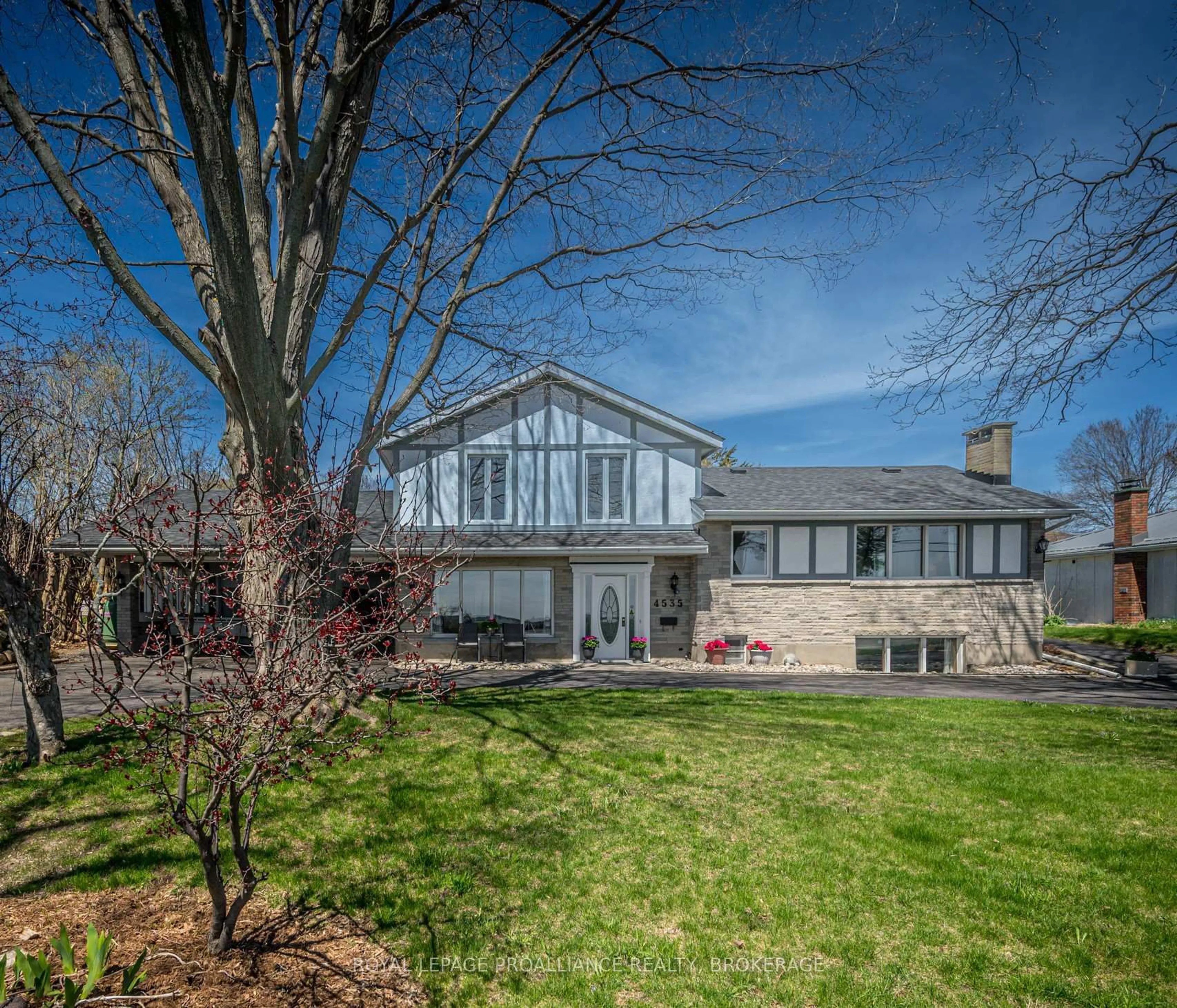 Unknown for 4535 Bath Rd, Loyalist Ontario K7N 1A6