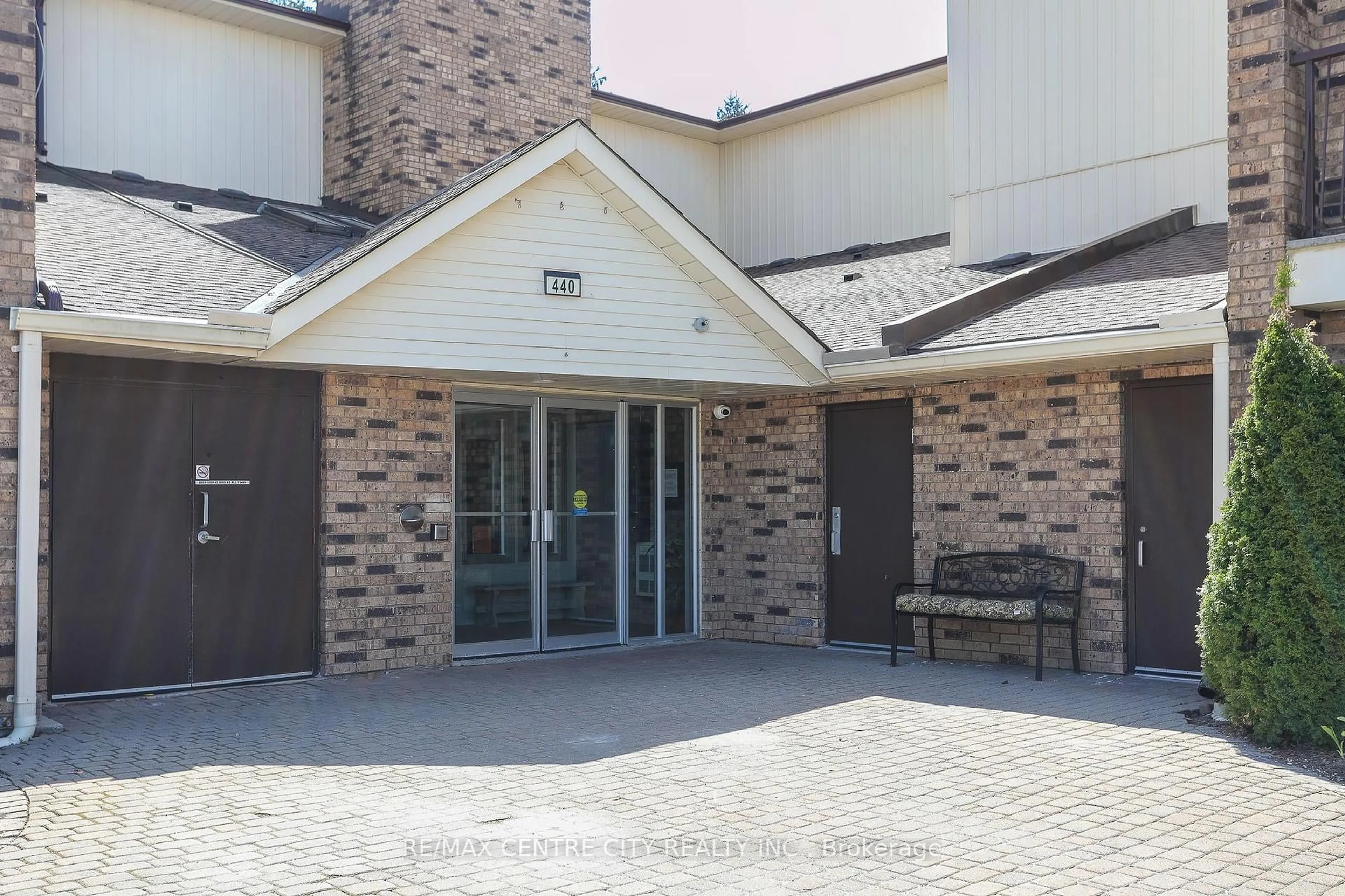 Patio, unknown for 440 Wellington St #308, St. Thomas Ontario N5R 5X5
