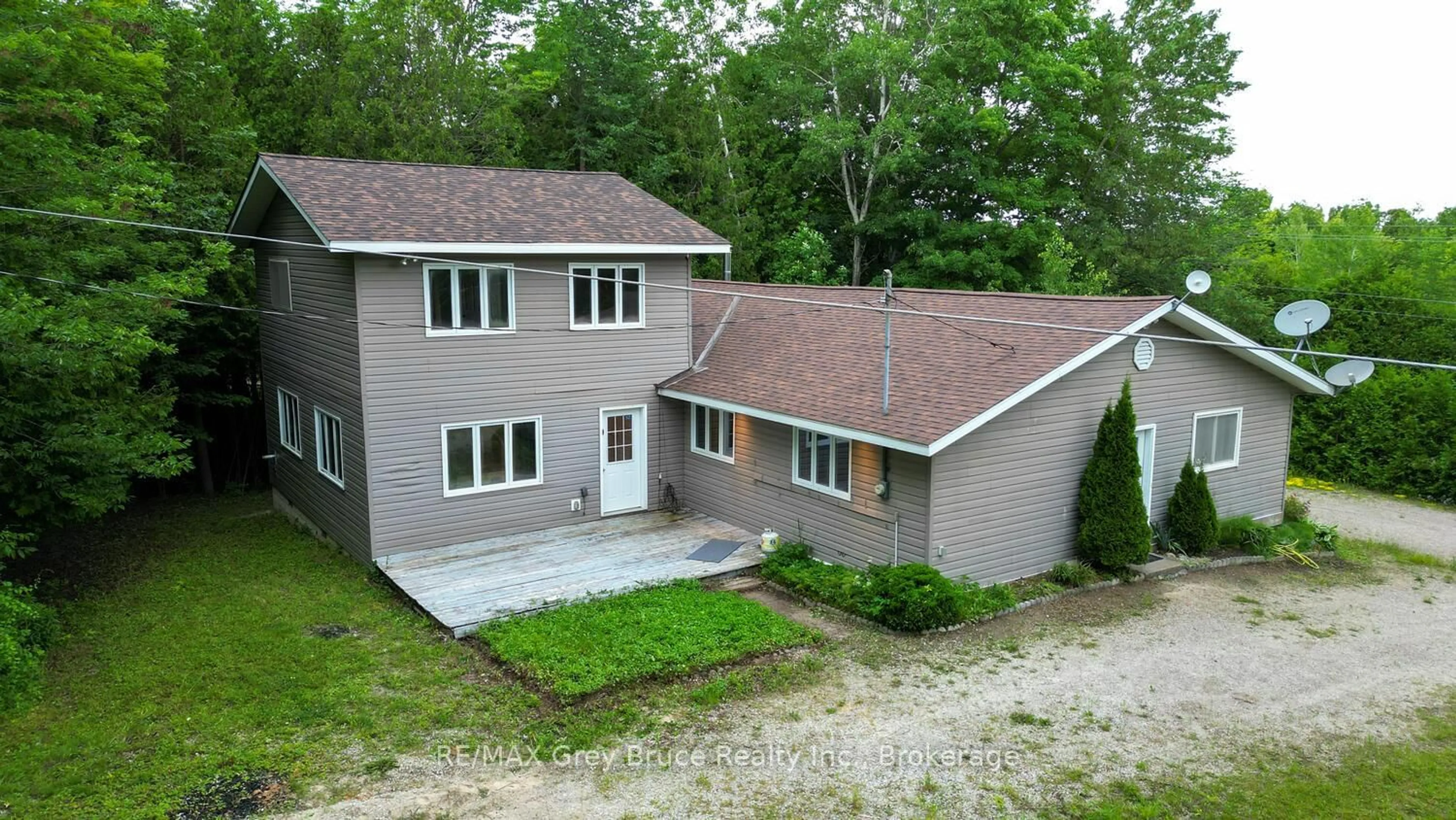 A pic from outside/outdoor area/front of a property/back of a property/a pic from drone, building for 1477 Highway 6 Highway, South Bruce Peninsula Ontario N0H 2T0