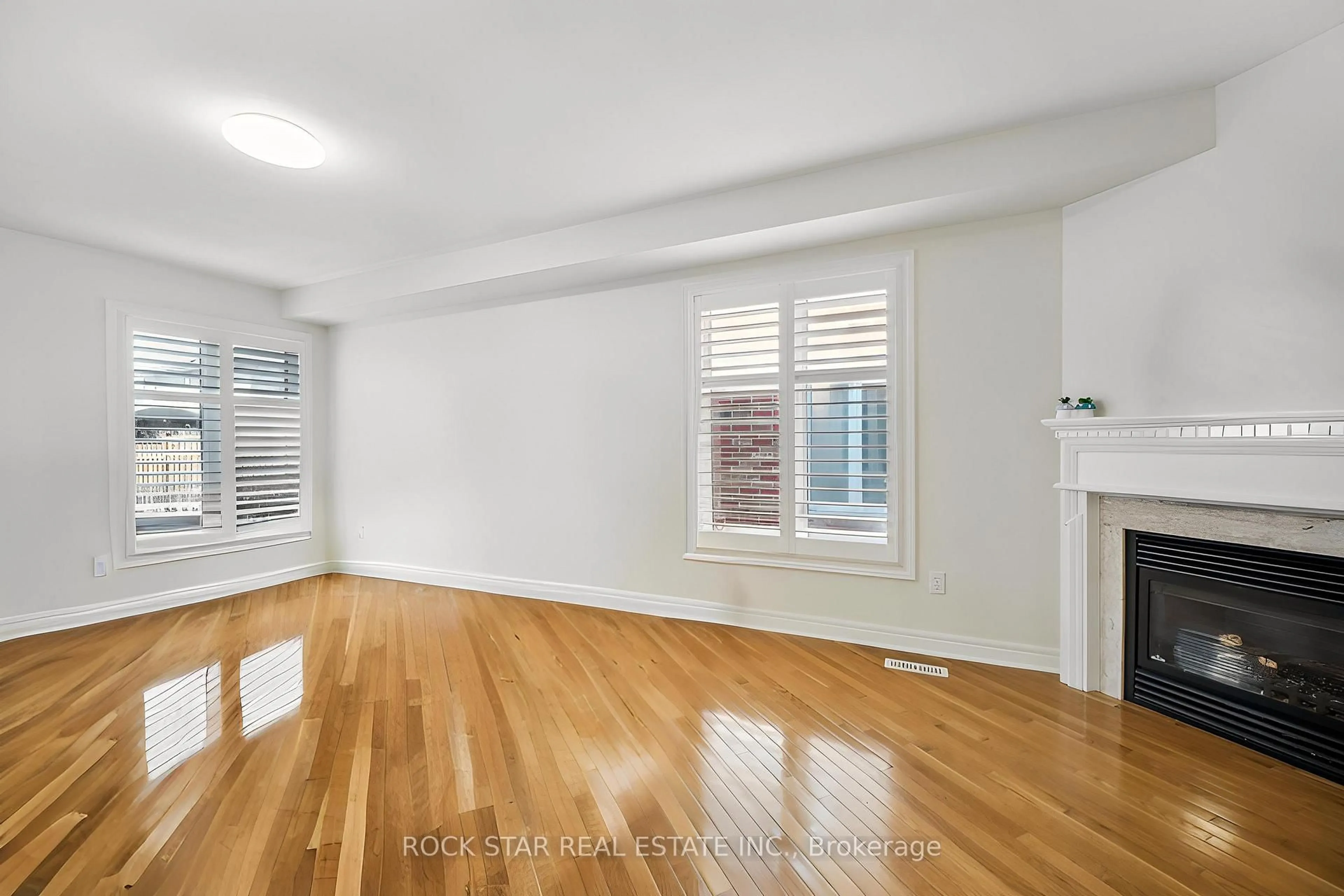 A pic of a room for 23 Colonel Lyall St, St. Catharines Ontario L2P 0B3