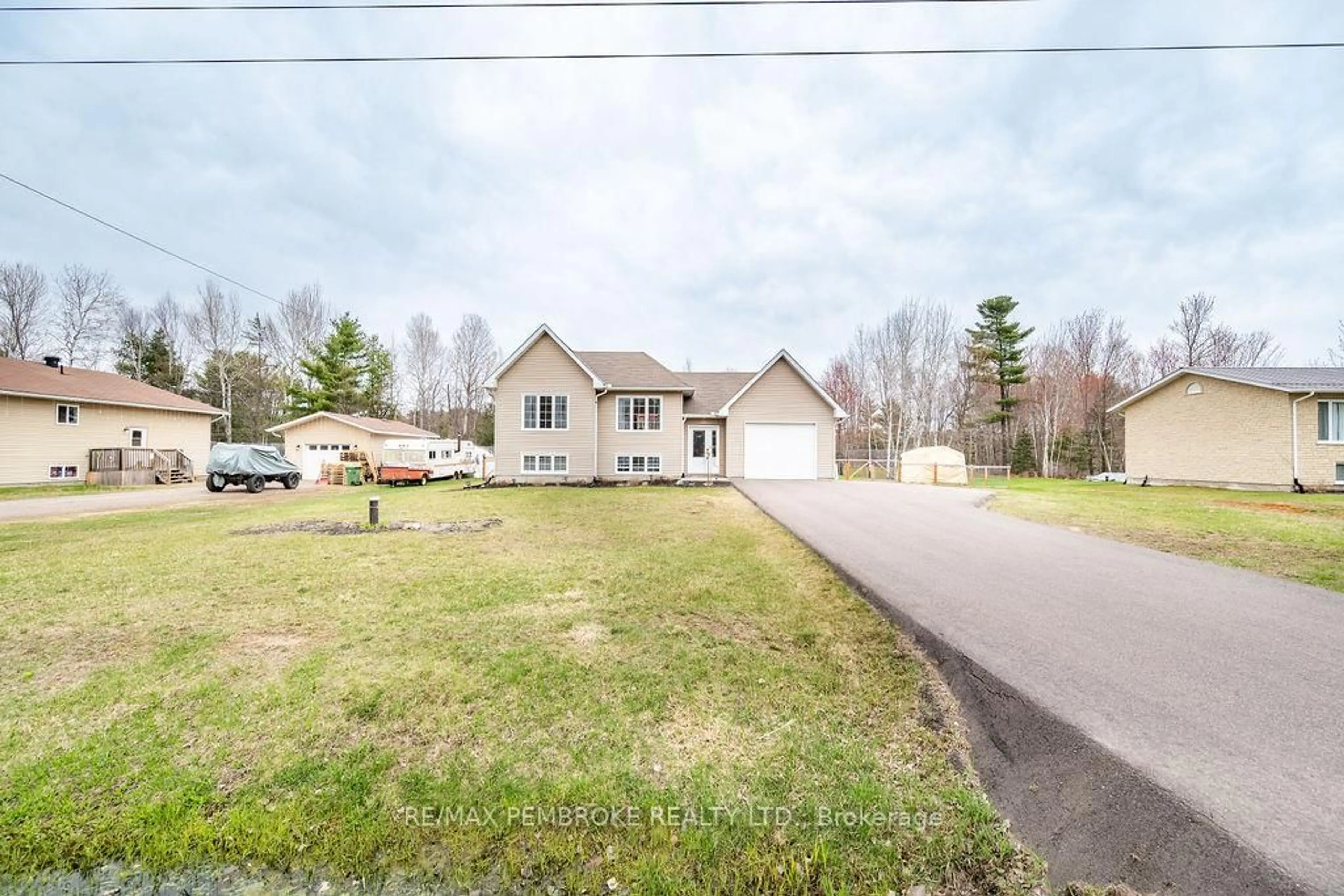 A pic from outside/outdoor area/front of a property/back of a property/a pic from drone, street for 47 Biesenthal Rd, Petawawa Ontario K8H 3S3