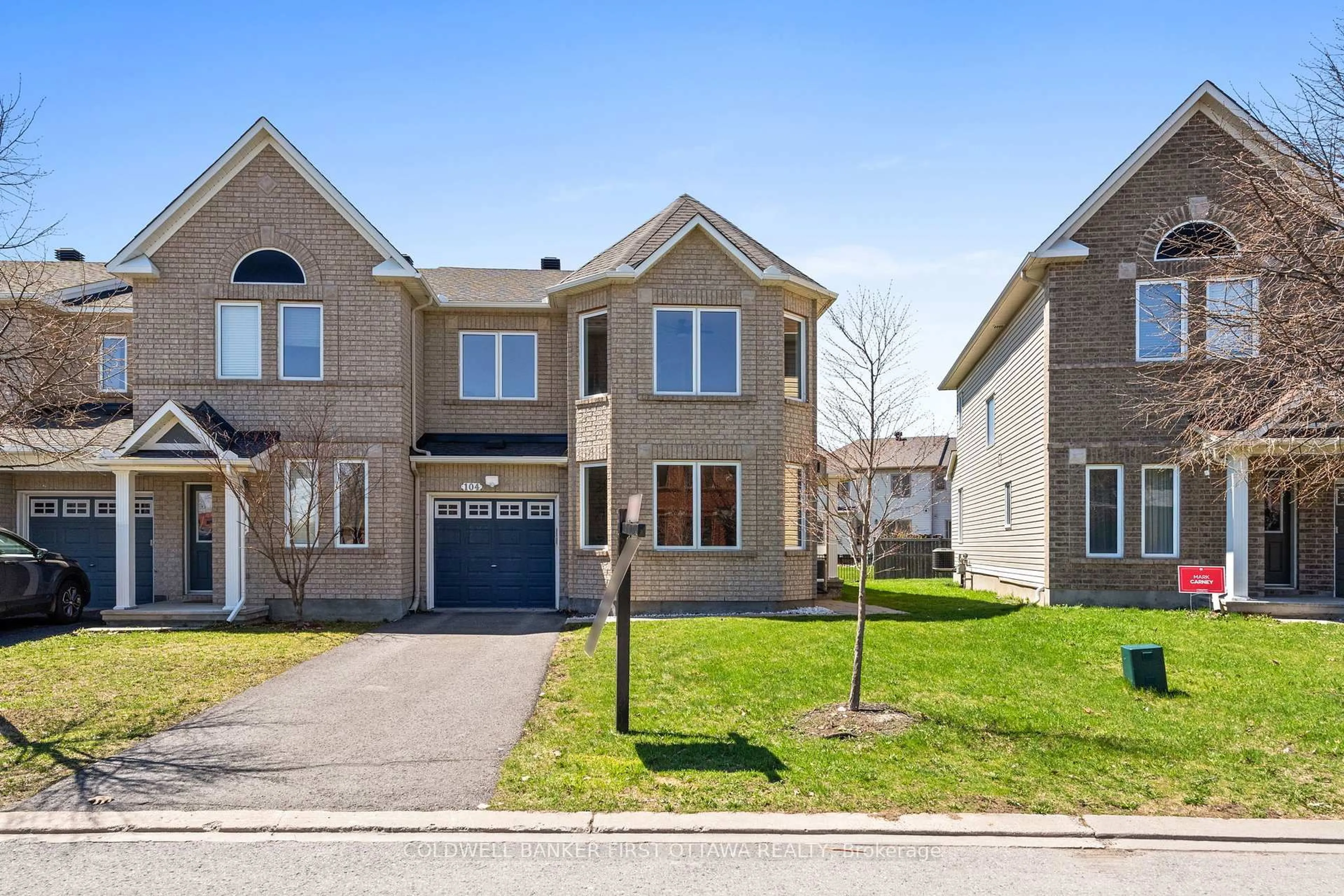 Unknown for 104 DUNFOREST Terr, Ottawa Ontario K2J 3T6