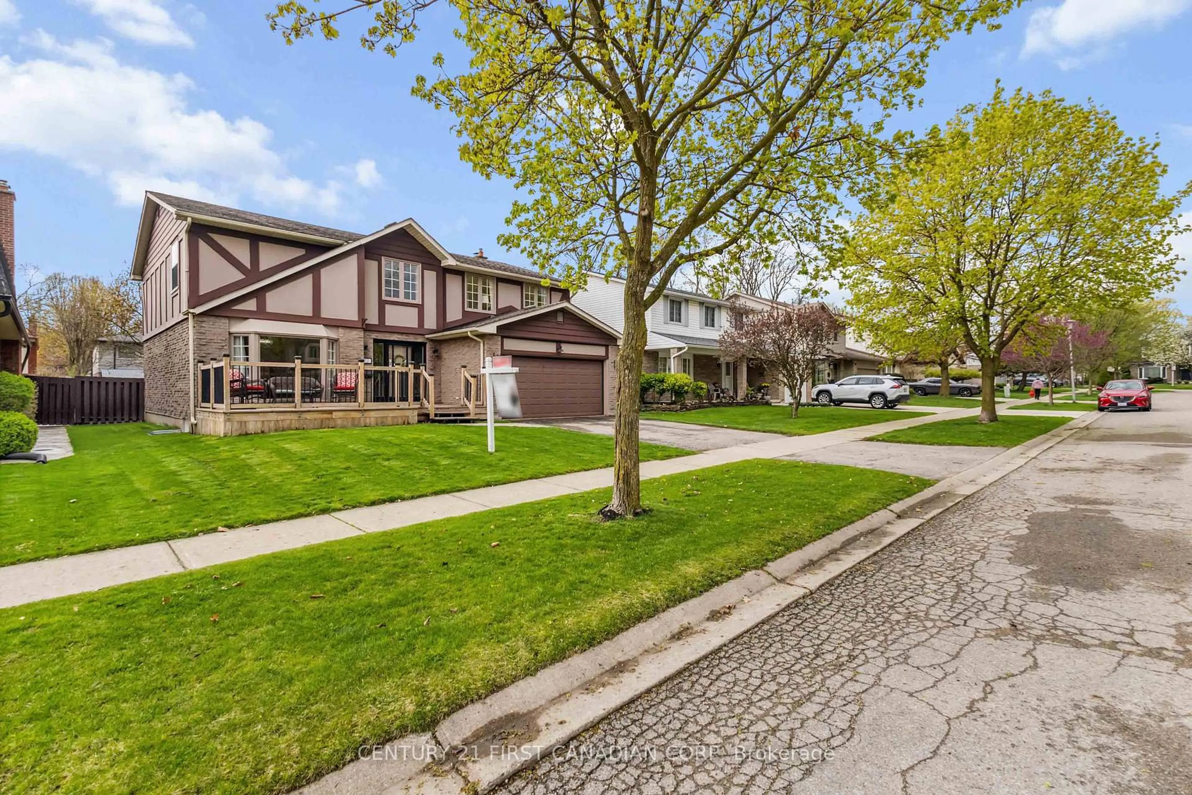 Patio, street for 102 Blackthorne Cres, London South Ontario N6J 4B5