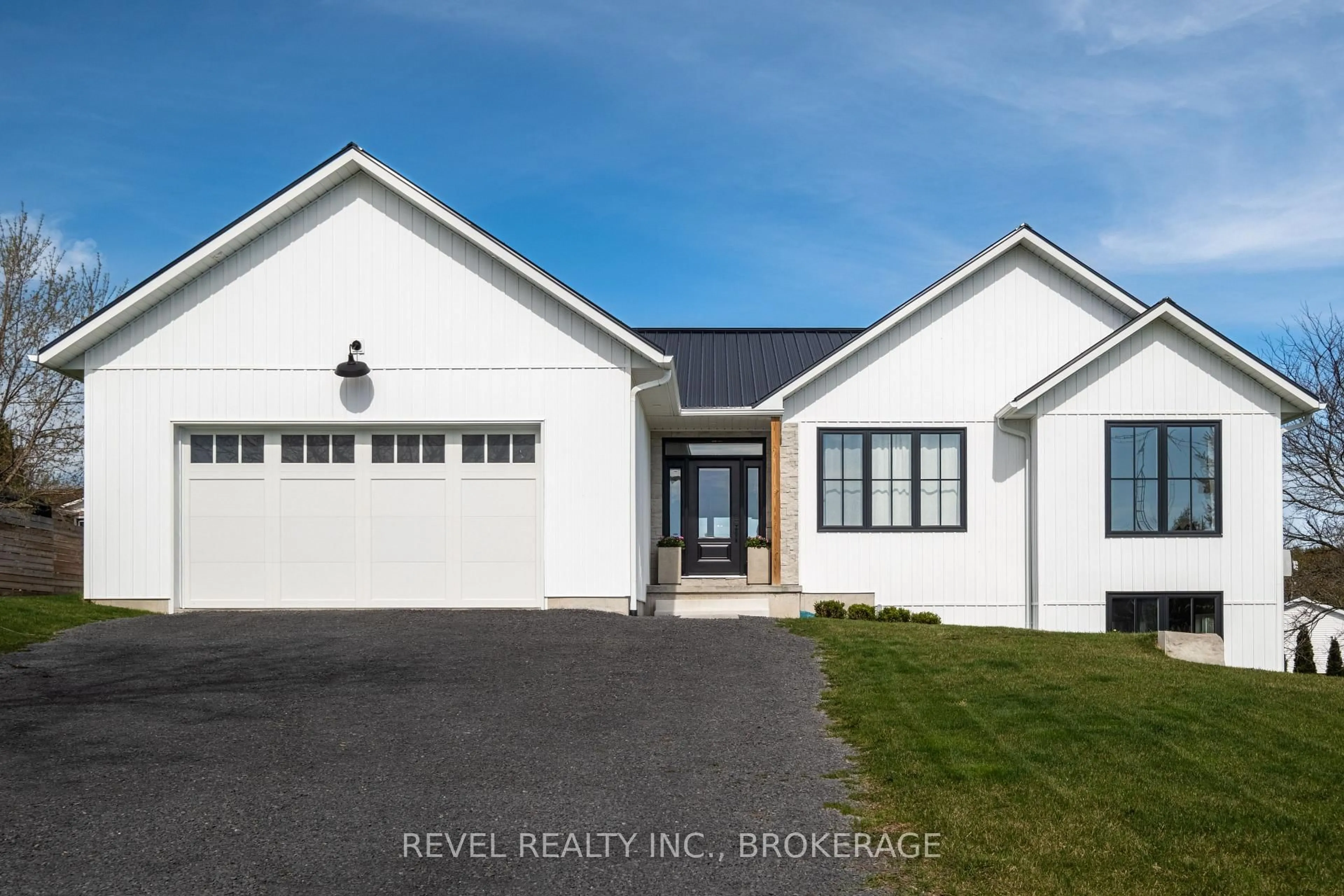 Home with vinyl exterior material, unknown for 51 Huron St, Greater Napanee Ontario K8N 4Z6