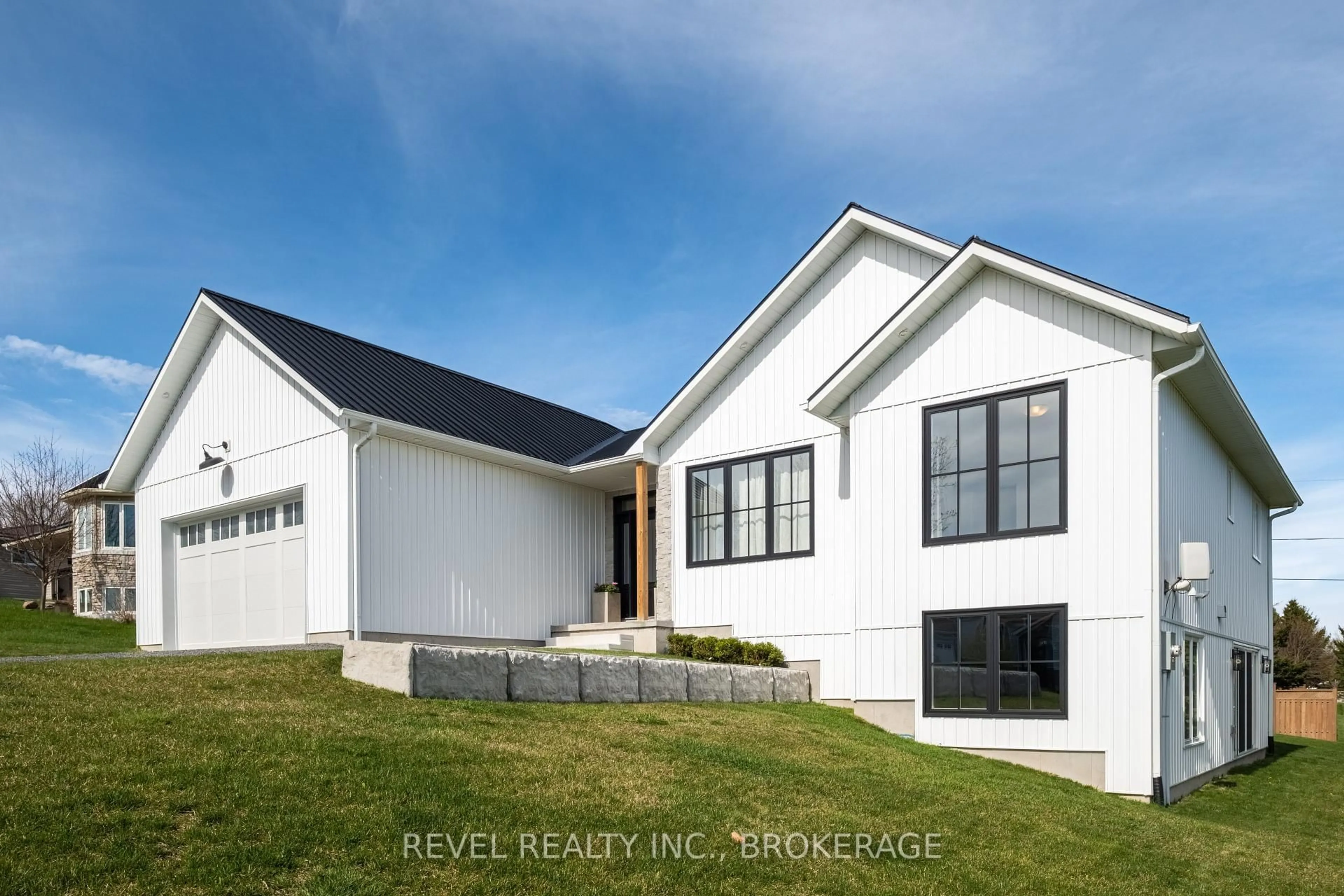 Home with vinyl exterior material, street for 51 Huron St, Greater Napanee Ontario K8N 4Z6