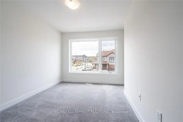 Additional property image - 6 Bedrock Dr
